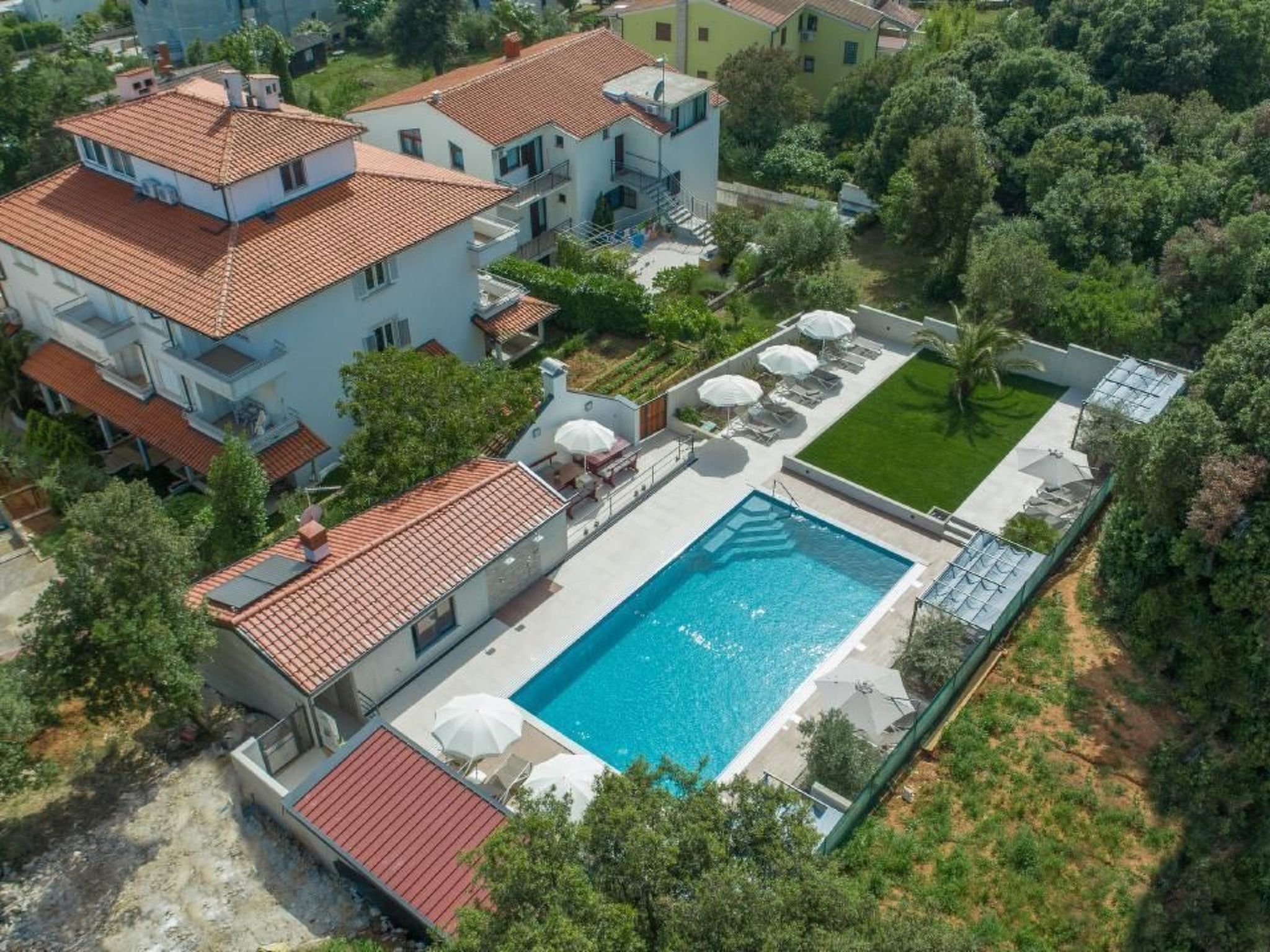 Photo of in Pjescana Uvala mit Grill, Pool
