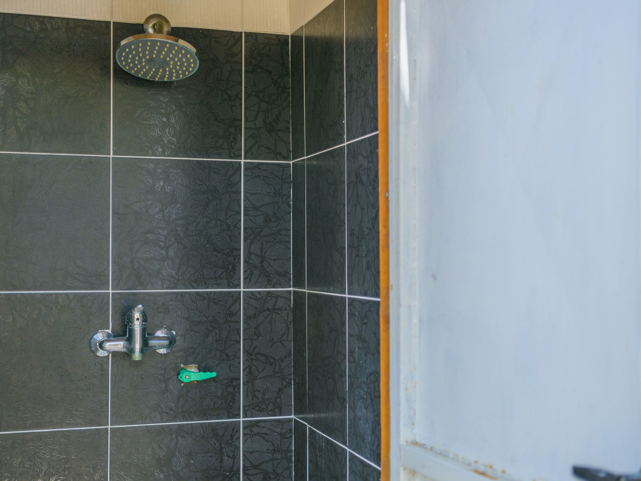 Photo of Wunderschönes Ferienhaus in Pomer mit Garten