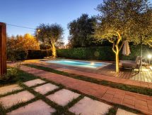 Villa Donatella in Pula: Privézwembad en Tuin op 3 km van Zee - thumbnail 3