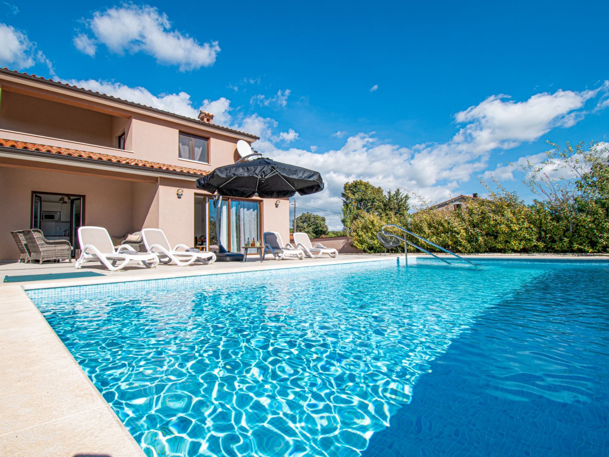 Photo of Villa Moki mit beheizbarem  Pool