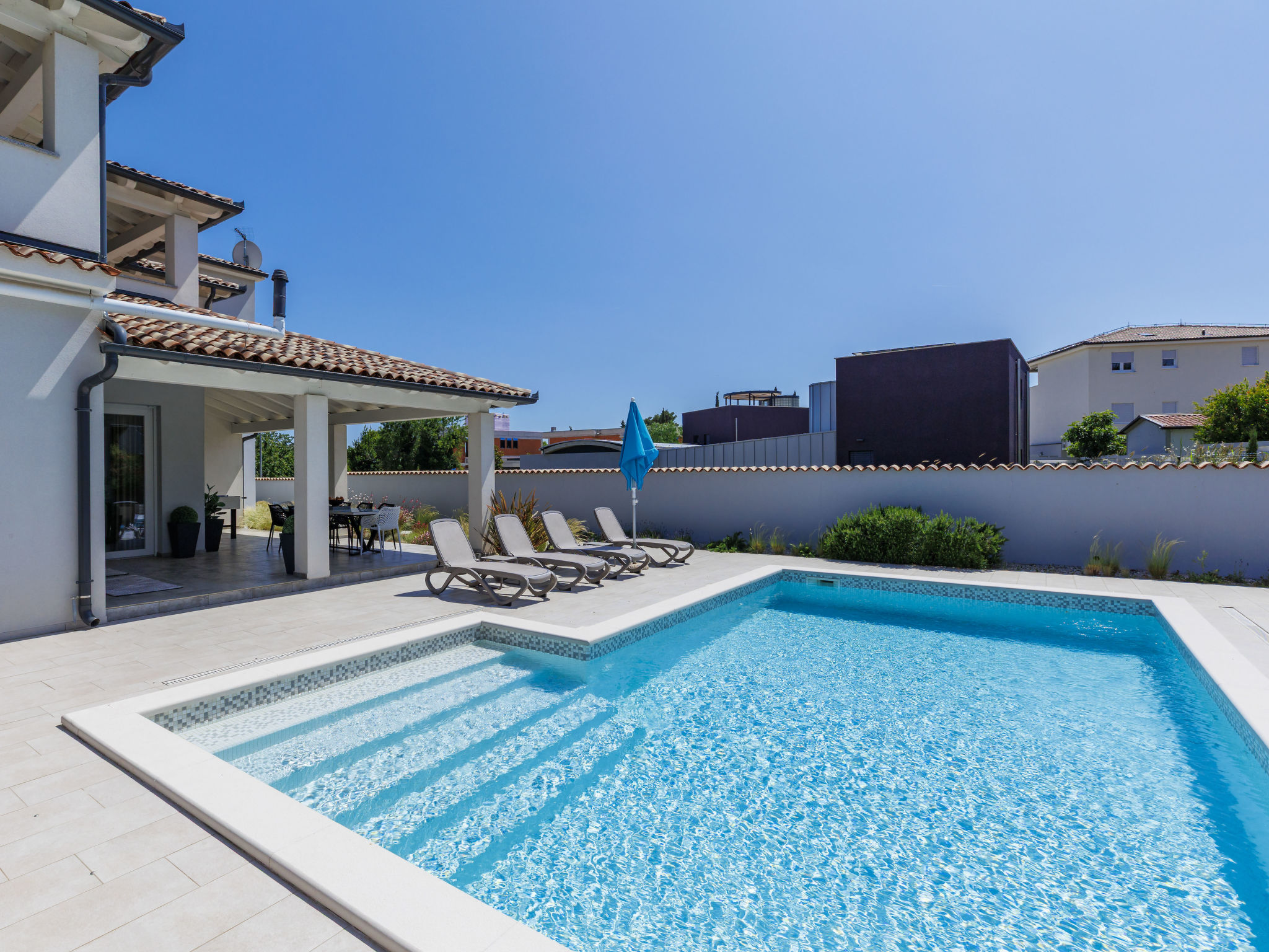 Dream house-Buiten