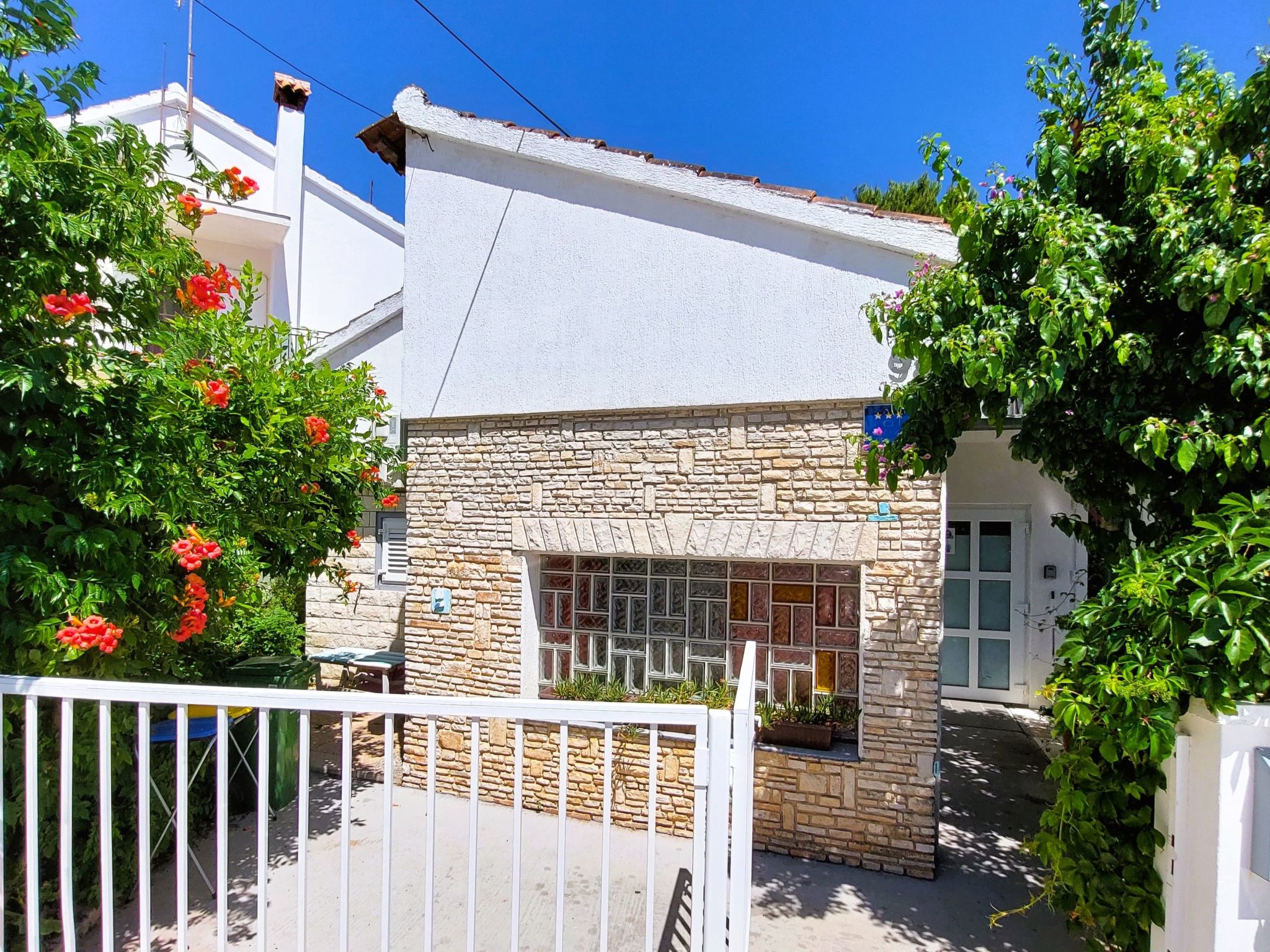 Zora - Rückzugsort für Familien-Draußen