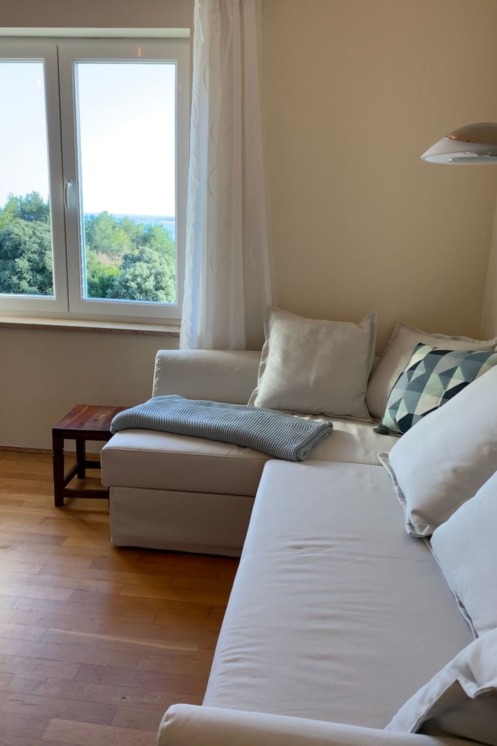 Appartement mit Blick auf das Wasser-Drinnen