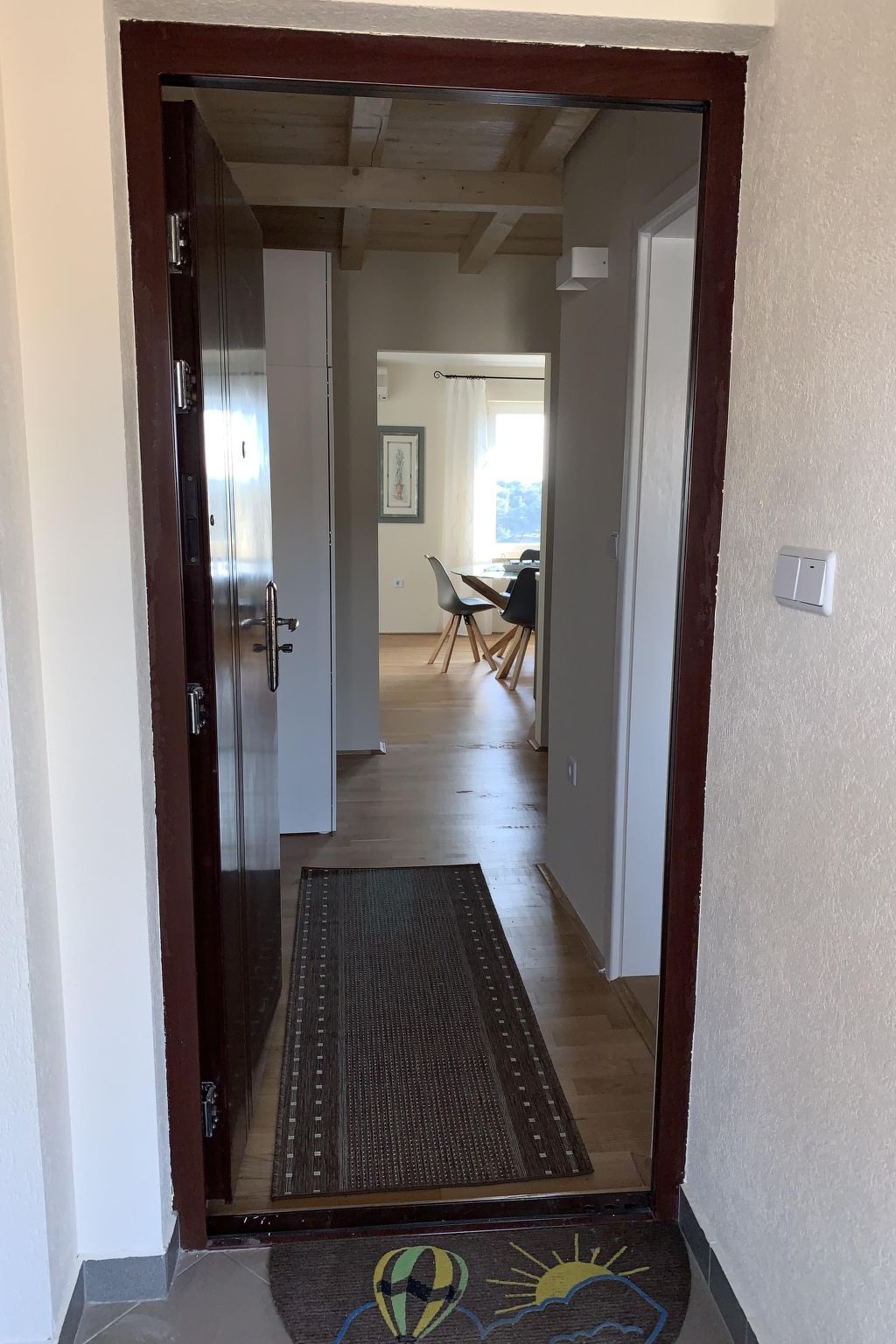 Appartement mit Blick auf das Wasser-Drinnen