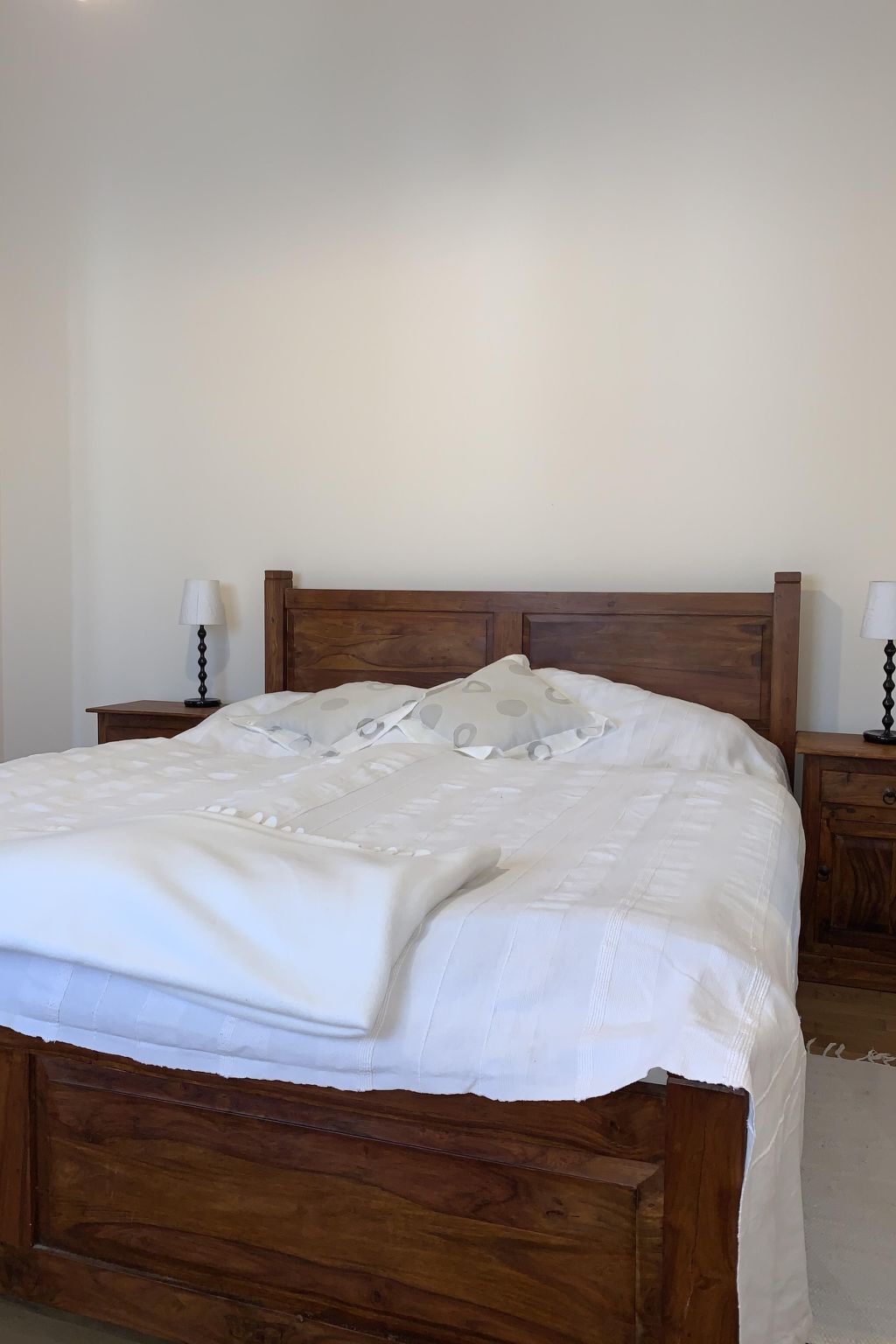 Appartement mit Blick auf das Wasser-Image-tags.info