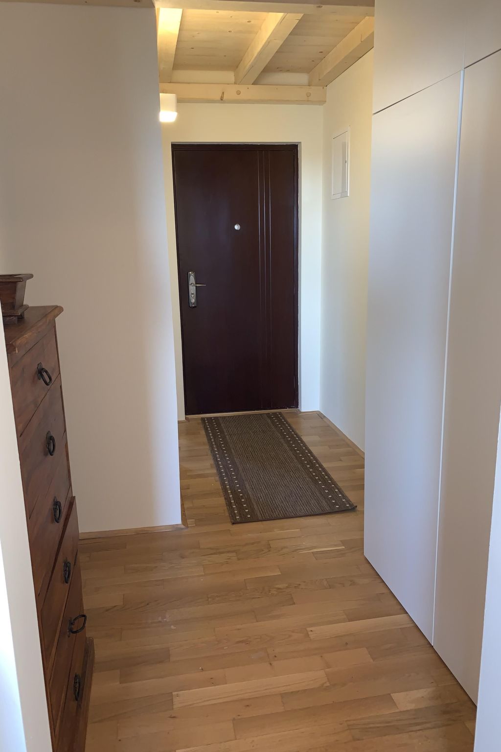 Appartement mit Blick auf das Wasser-Image-tags.info