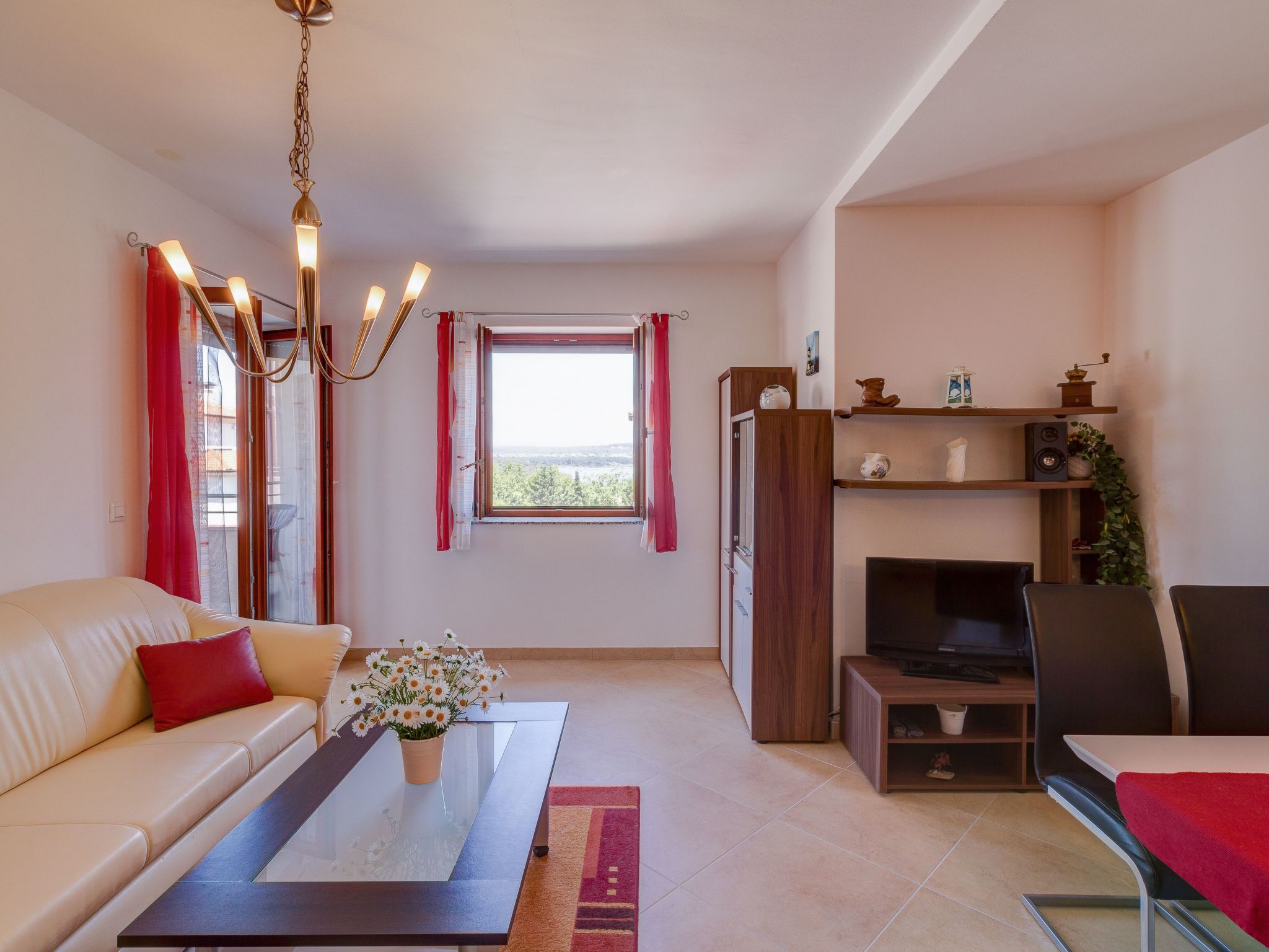 Moderne, komfortable Wohnung nahe Kap Kamenjak-Binnen