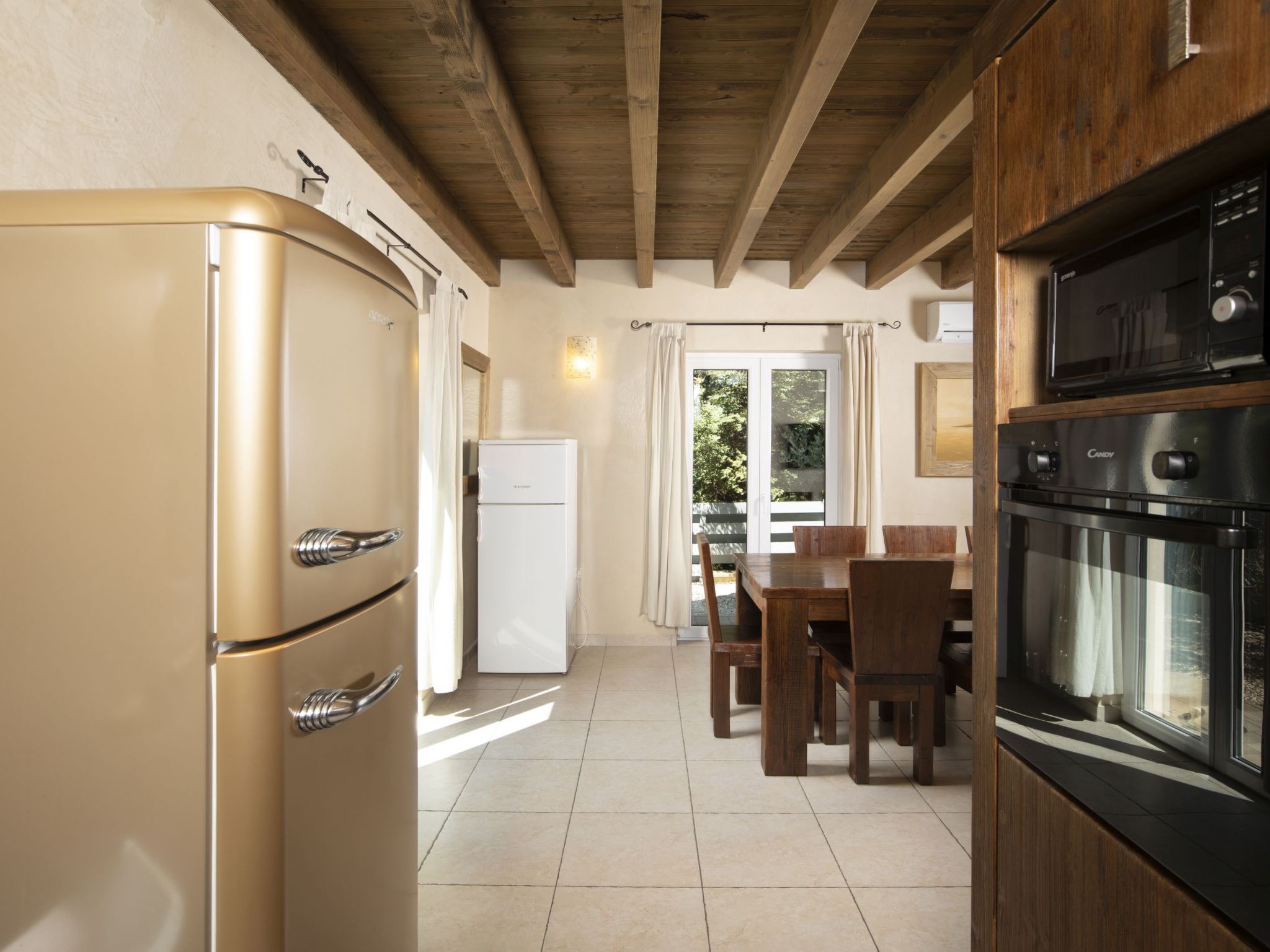 Villa Nocciola mit 6 Schlafzimmern in Meeresnähe-Dedans