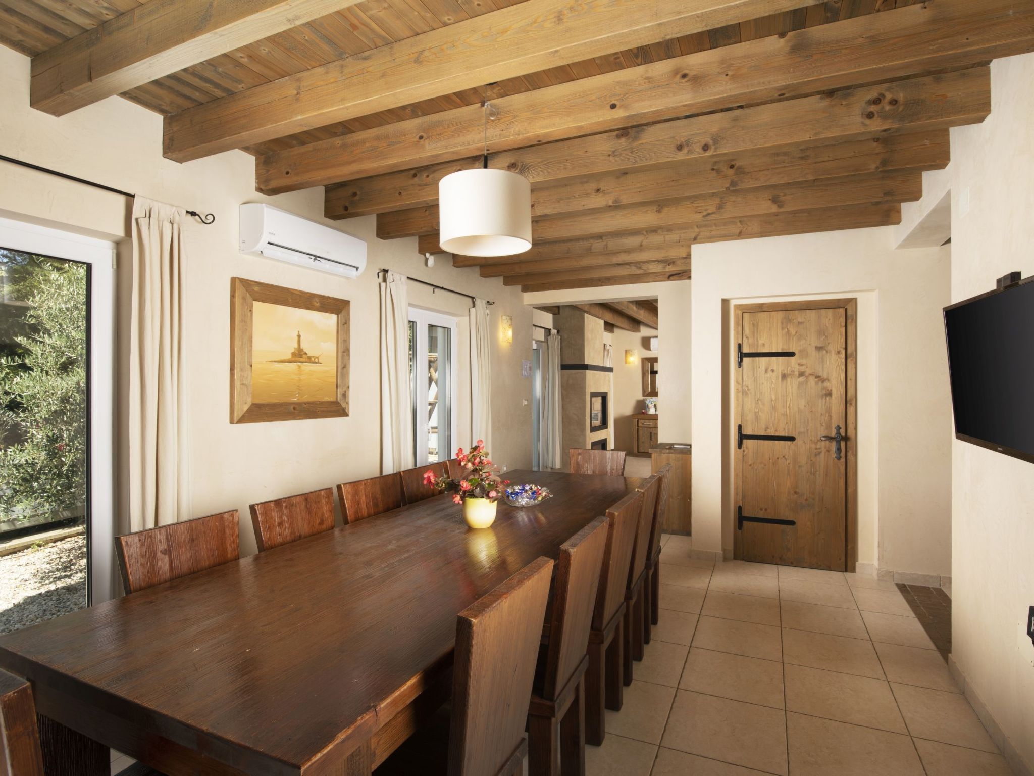 Villa Nocciola mit 6 Schlafzimmern in Meeresnähe-Dedans