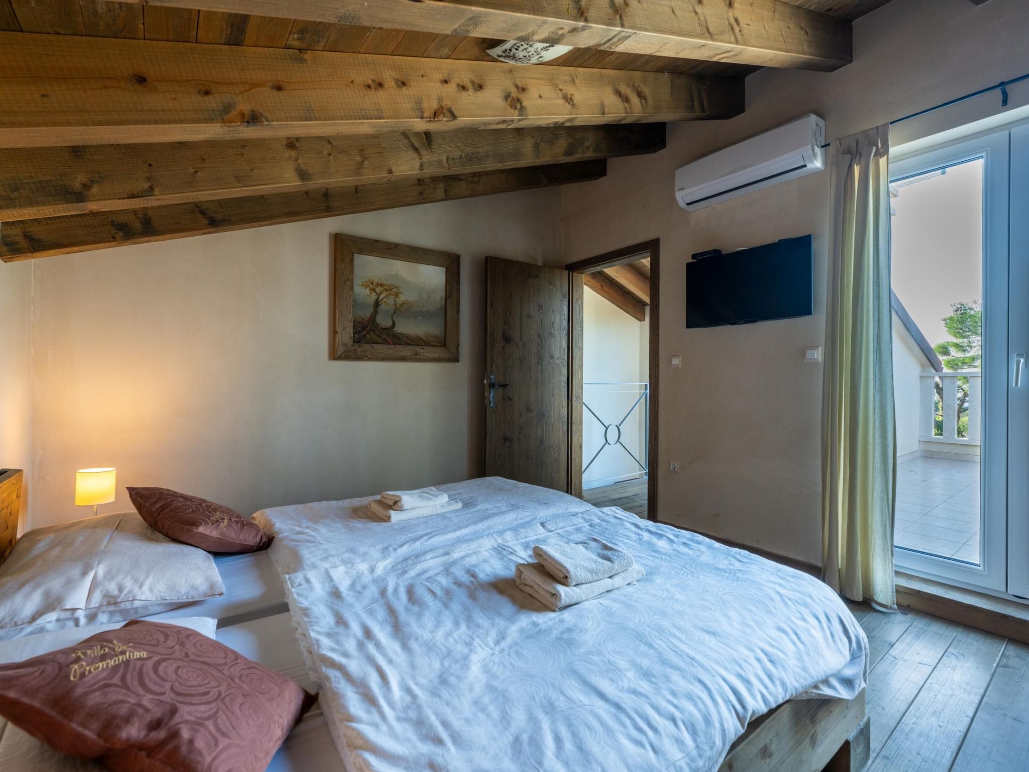 Villa Nocciola mit 6 Schlafzimmern in Meeresnähe-Dedans