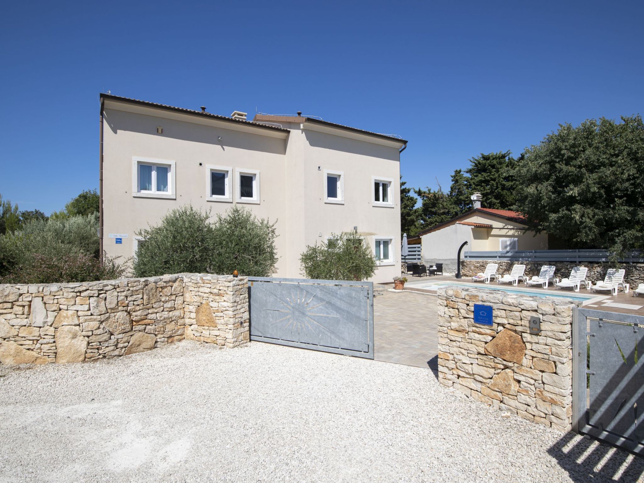 Villa Nocciola mit 6 Schlafzimmern in Meeresnähe-Dedans