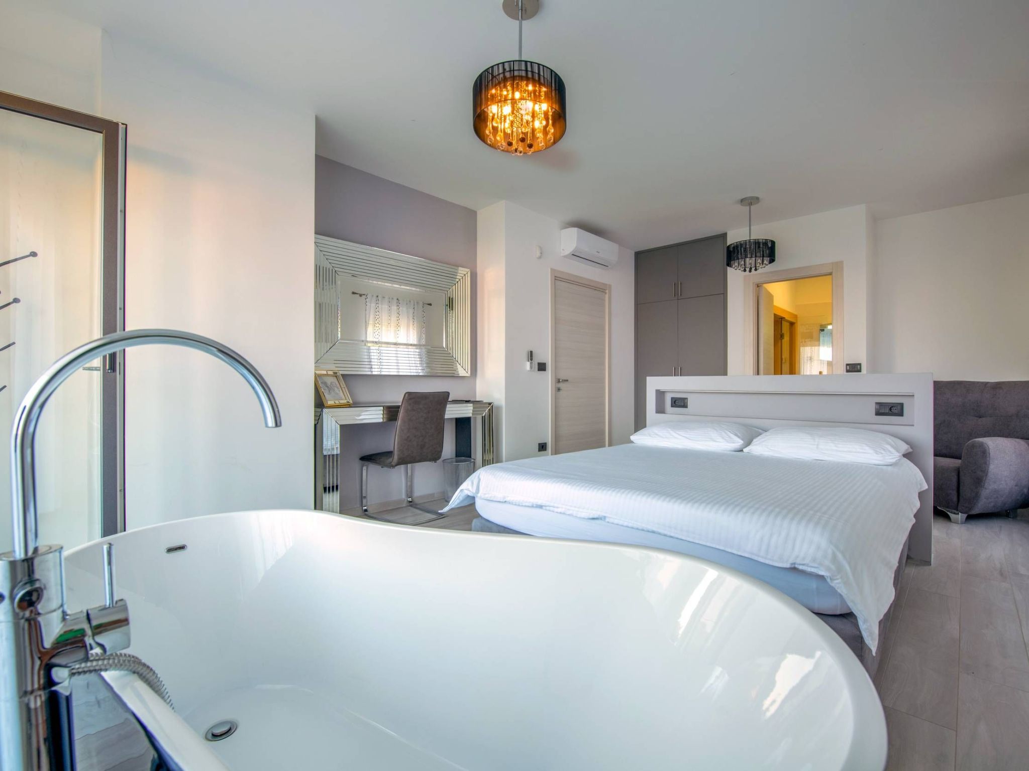 Villa K mit Jacuzzi auf dem Dach und Meerblick-Image-tags.info