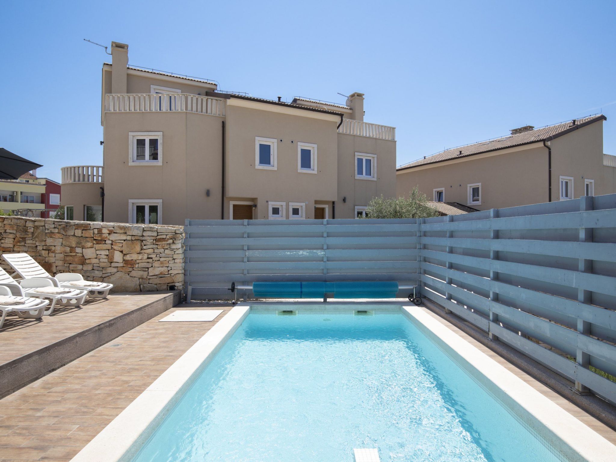 Villa Castagna in Premantura mit Pool und Sauna-Dedans