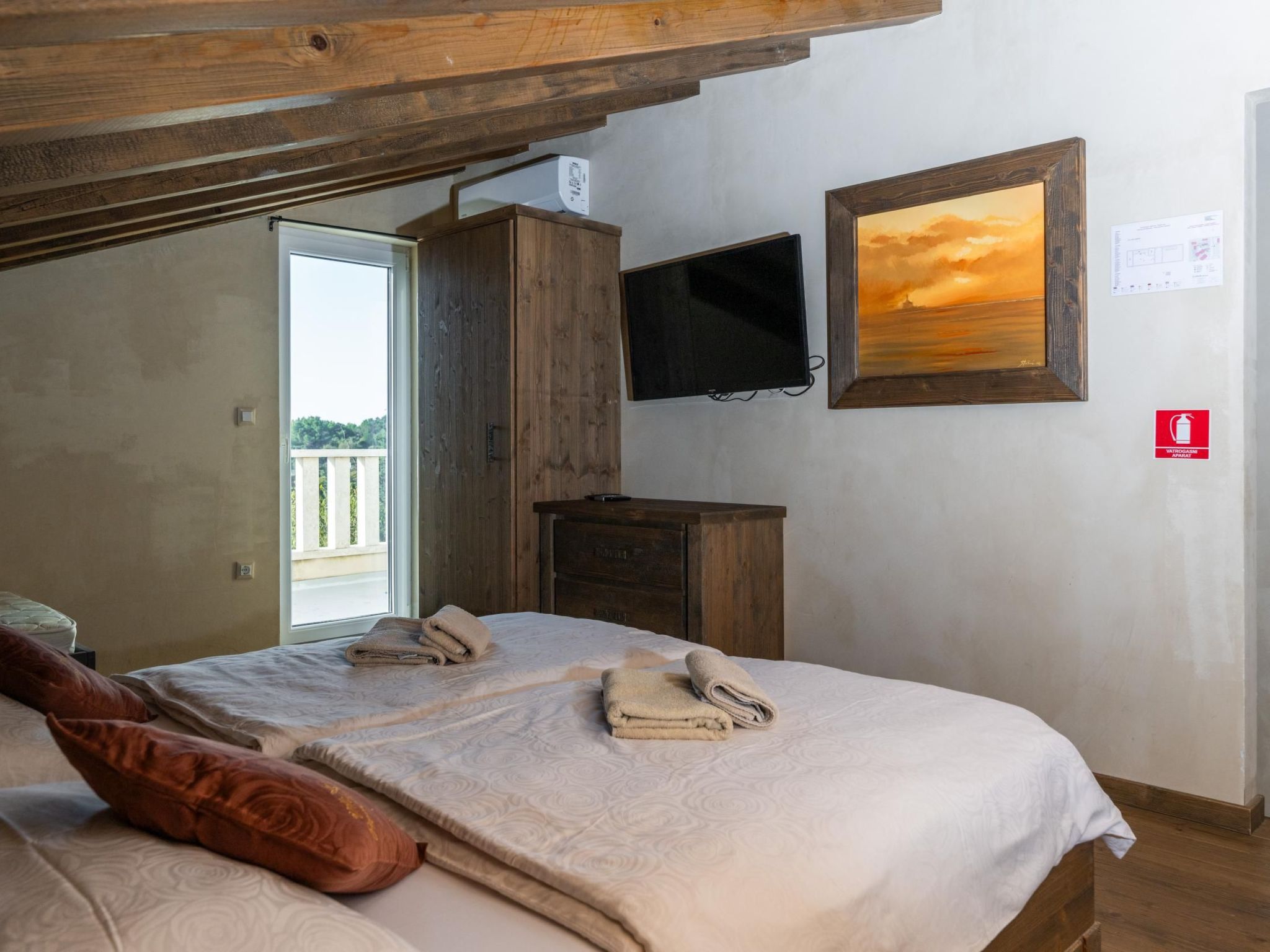 Villa Castagna in Premantura mit Pool und Sauna-Dedans