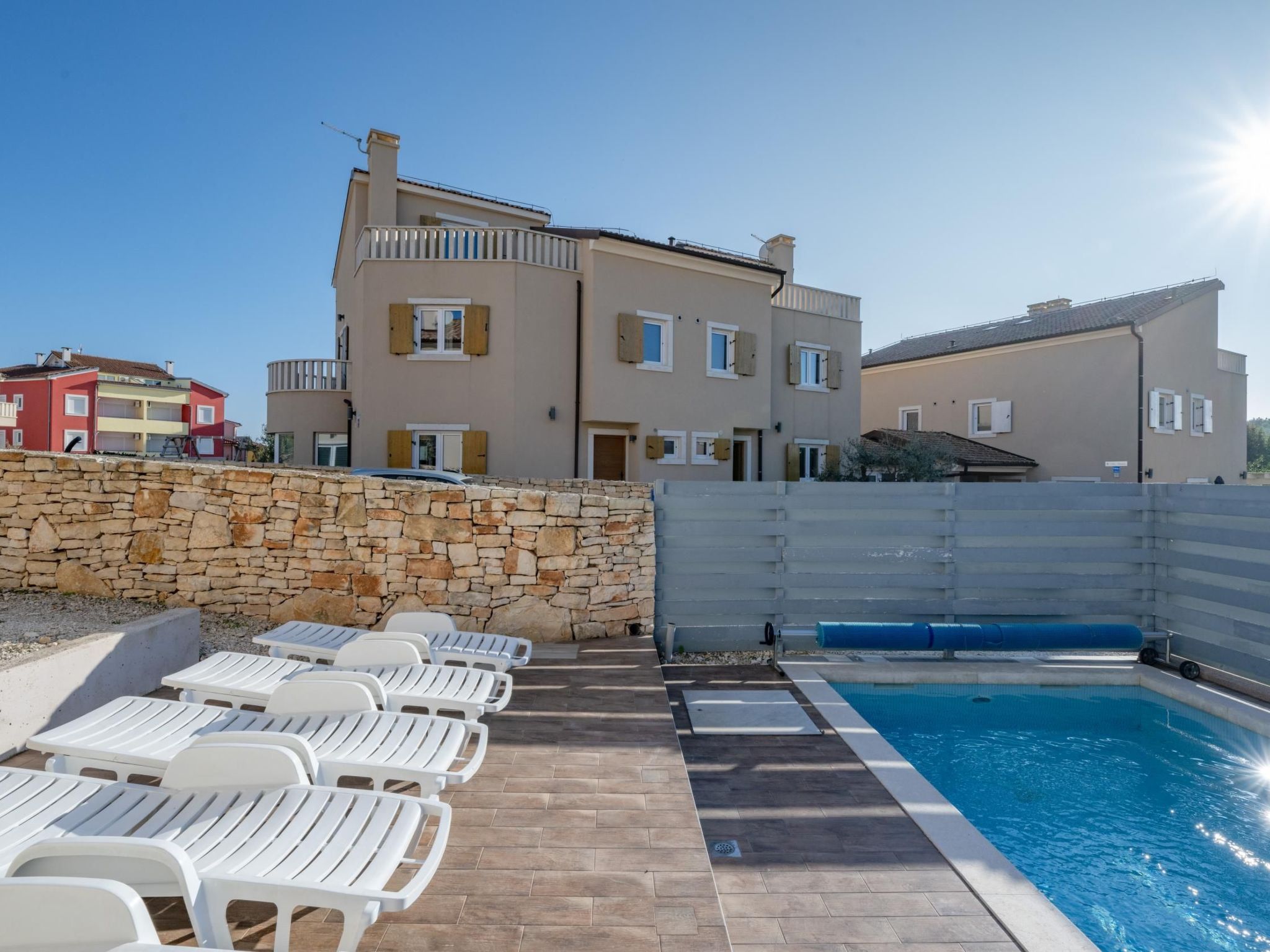 Villa Castagna in Premantura mit Pool und Sauna-Dedans