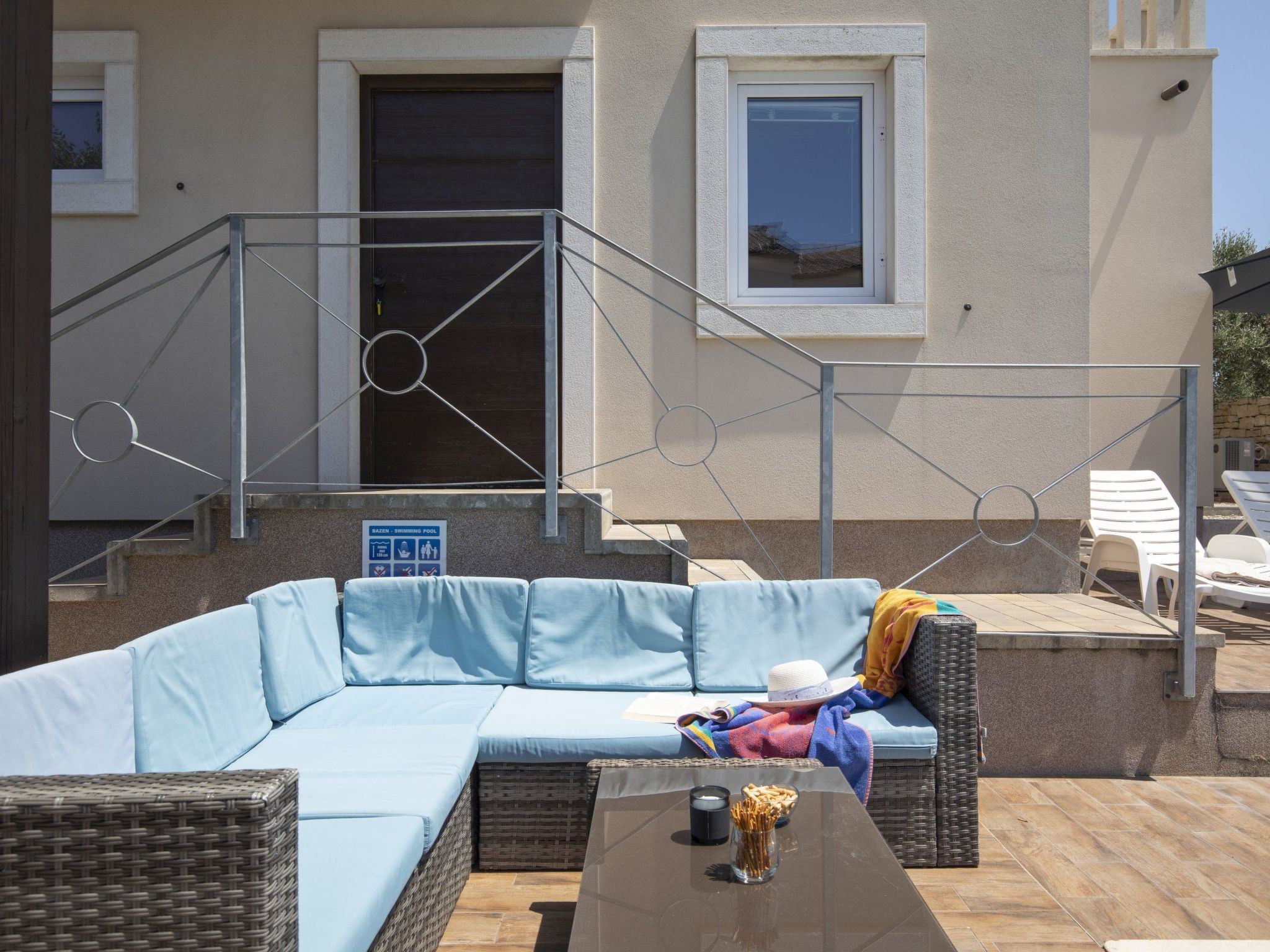 Villa Castagna in Premantura mit Pool und Sauna-Dedans