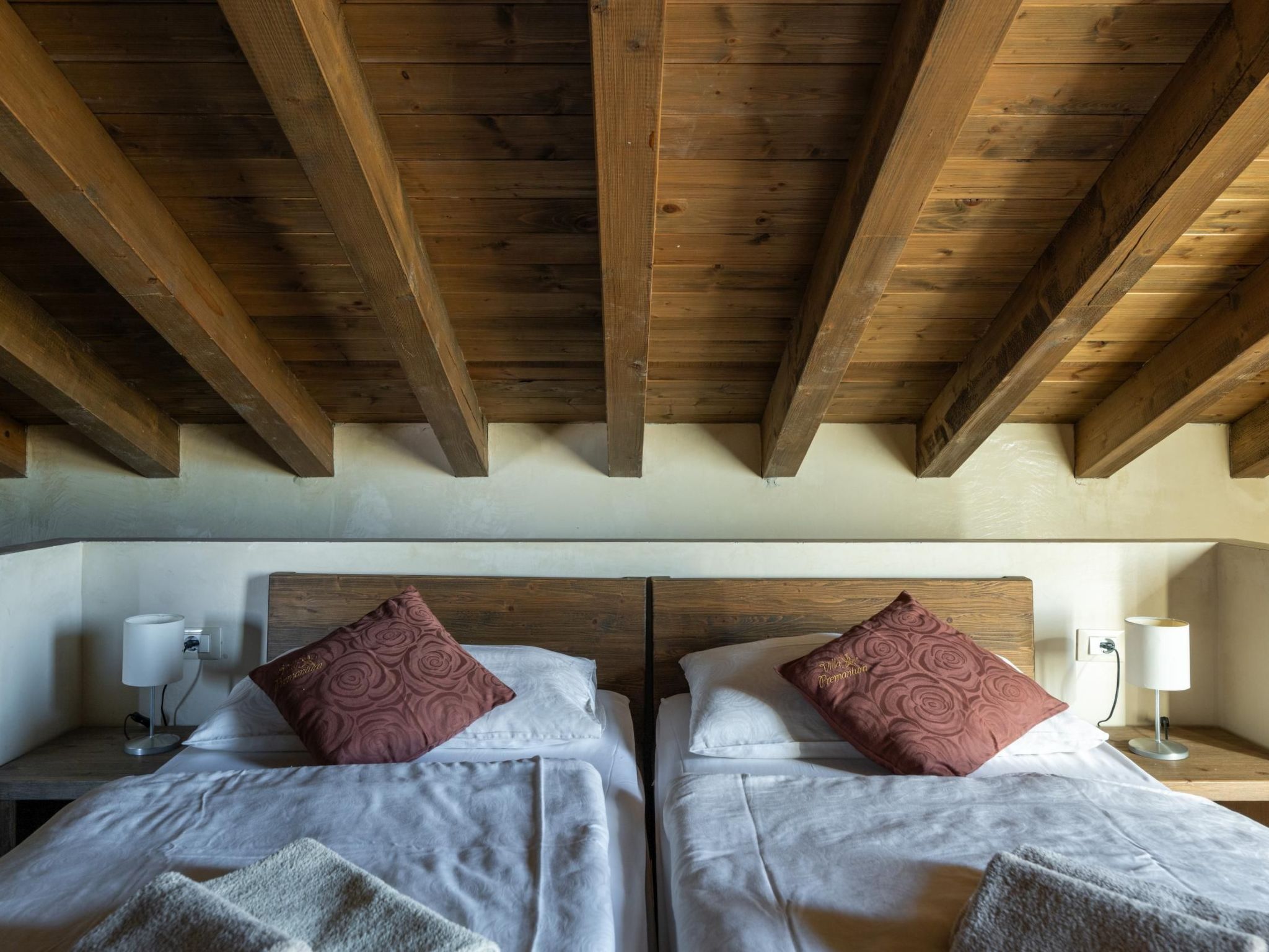 Villa Castagna in Premantura mit Pool und Sauna-Dedans