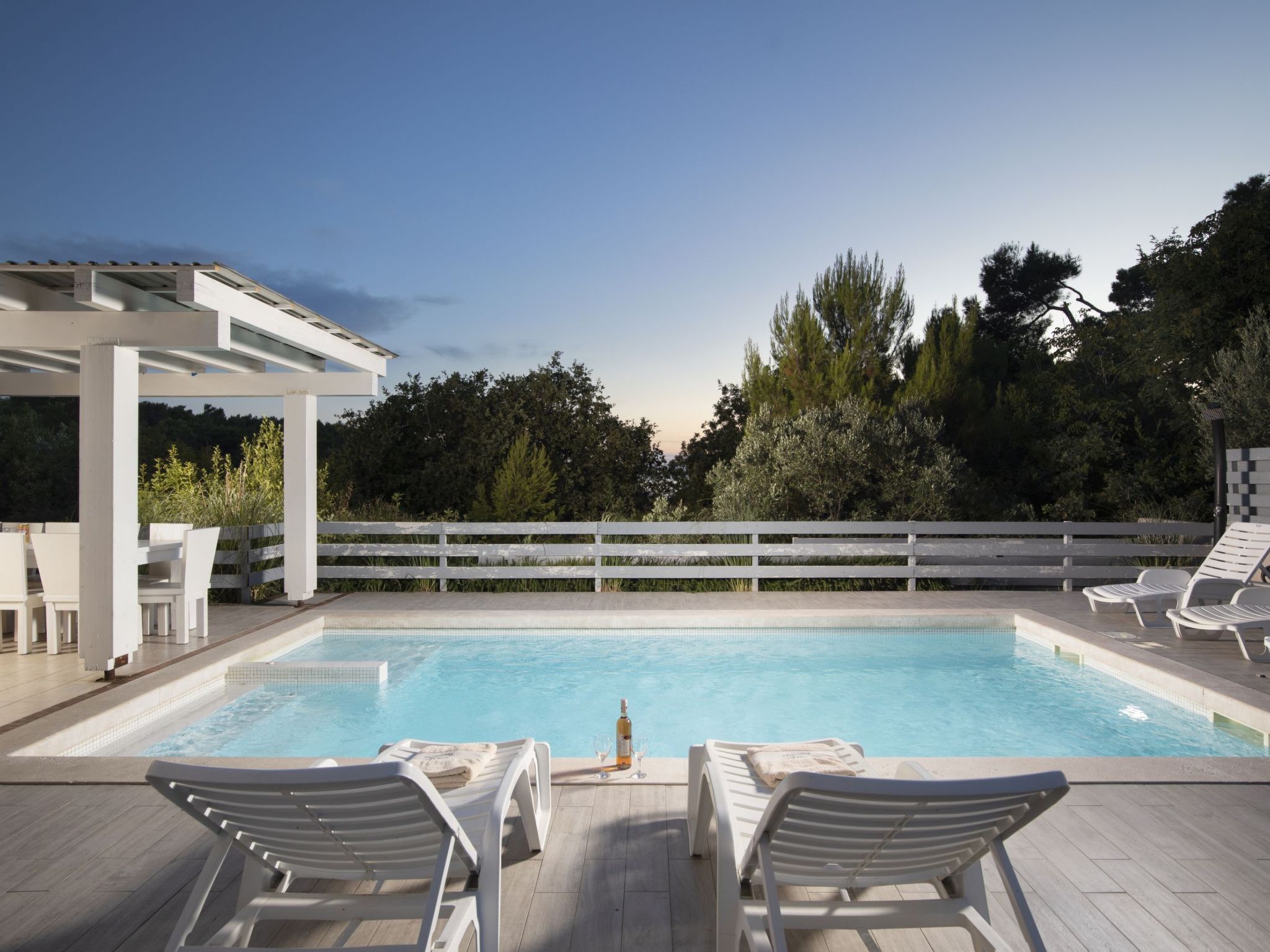 8-Schlafzimmer-Villa Bianca mit Pool, Sauna, Billard-Dedans