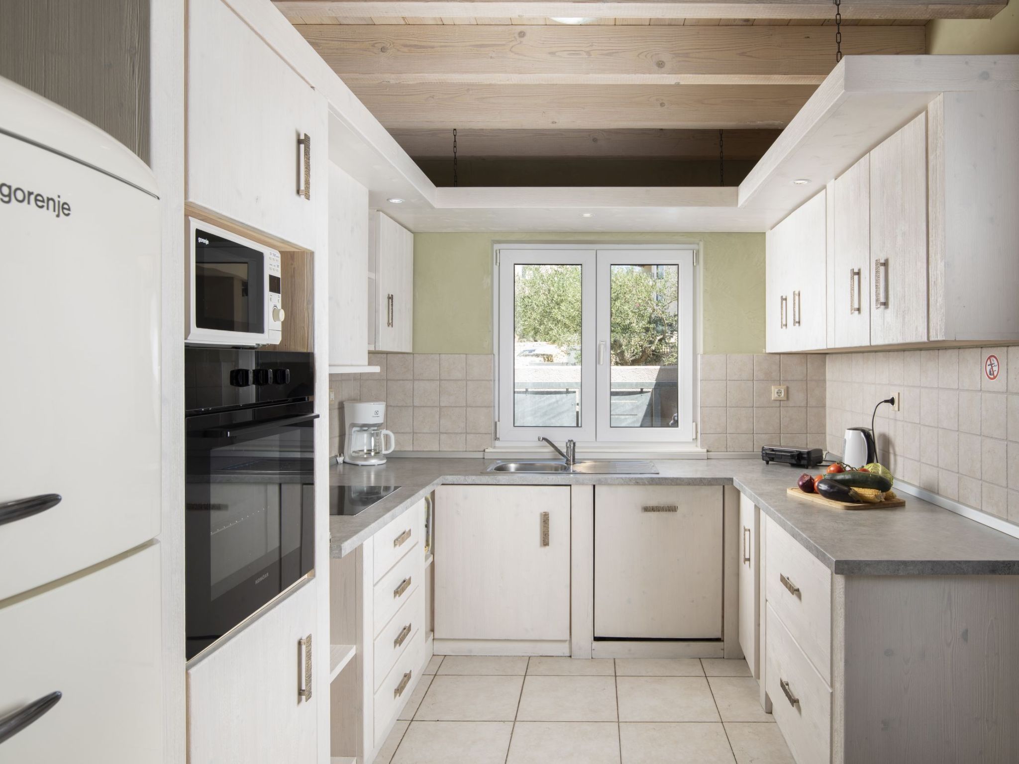 8-Schlafzimmer-Villa Bianca mit Pool, Sauna, Billard-Dedans