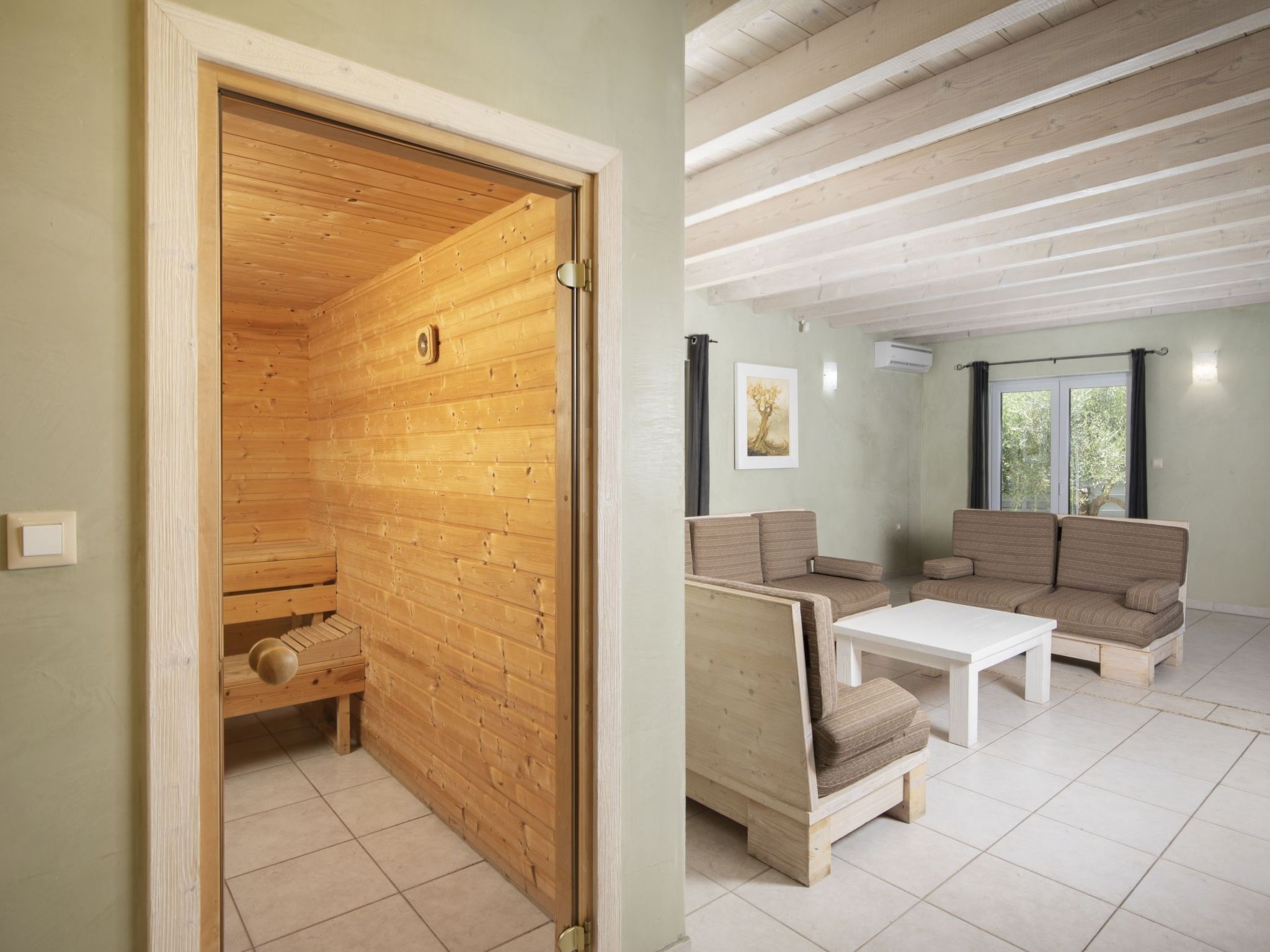 8-Schlafzimmer-Villa Bianca mit Pool, Sauna, Billard-Dedans