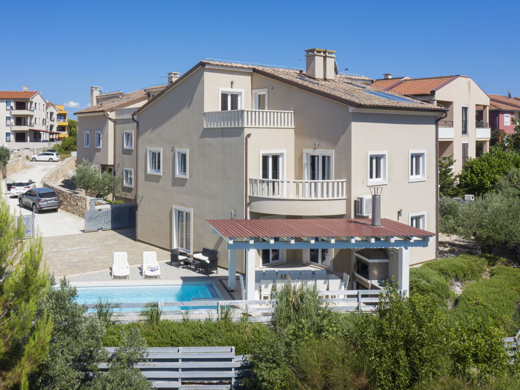 8-Schlafzimmer-Villa Bianca mit Pool, Sauna, Billard-Dedans