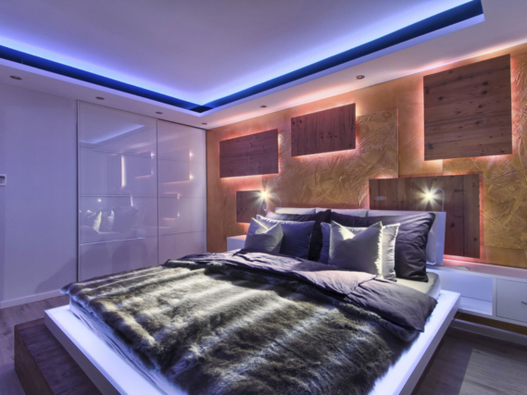 Stylisches Haus mit Dachterrasse, Bar und Hot Tub-Drinnen