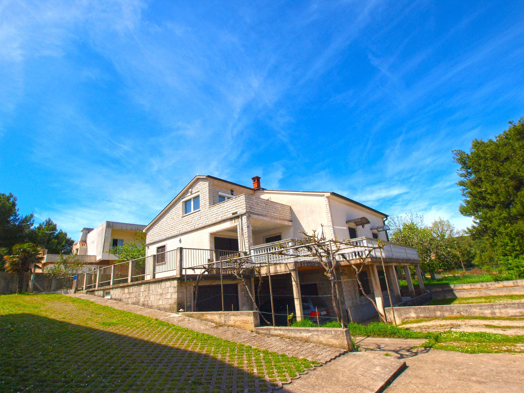Apartment 964