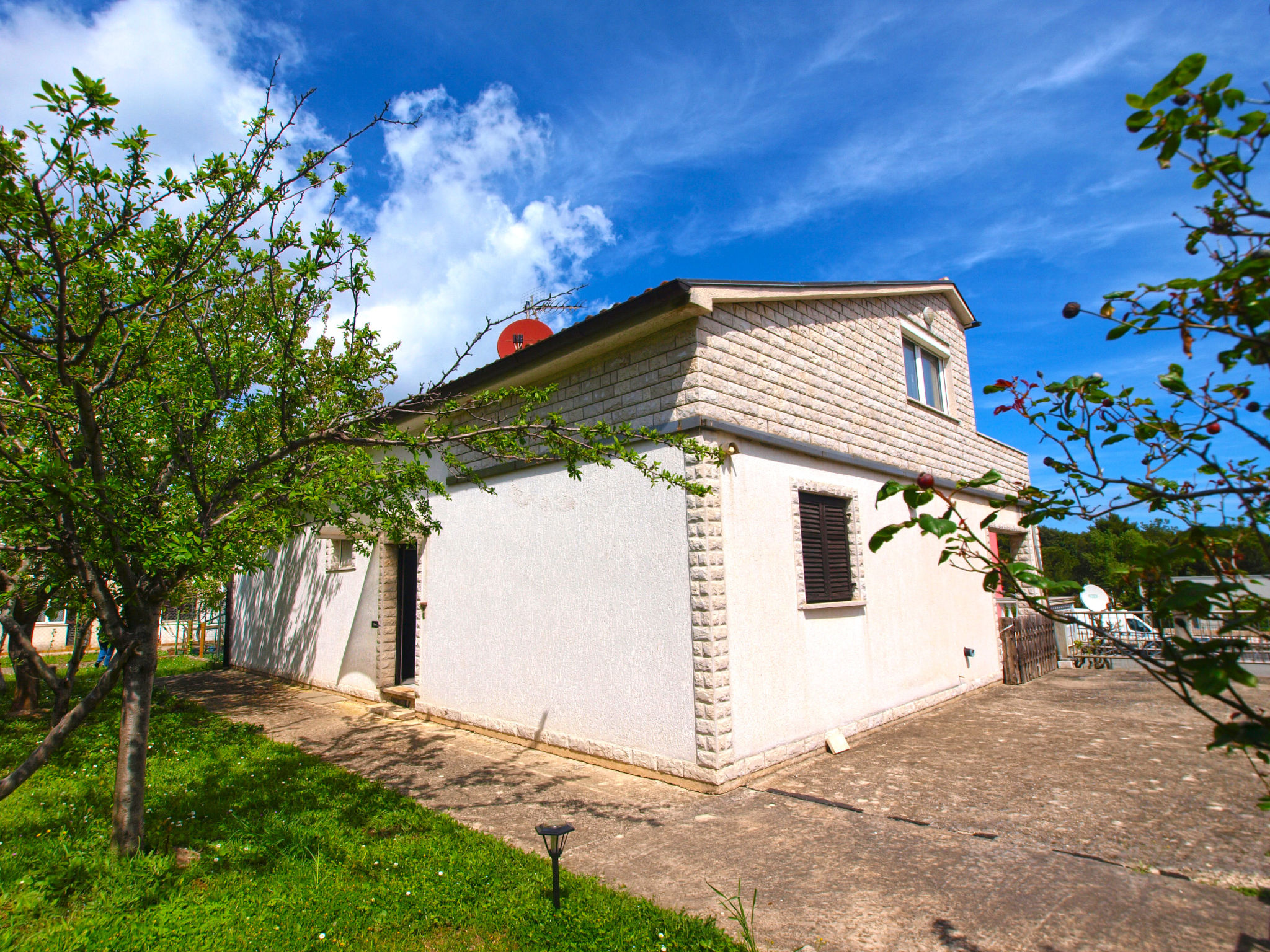 Apartment 964