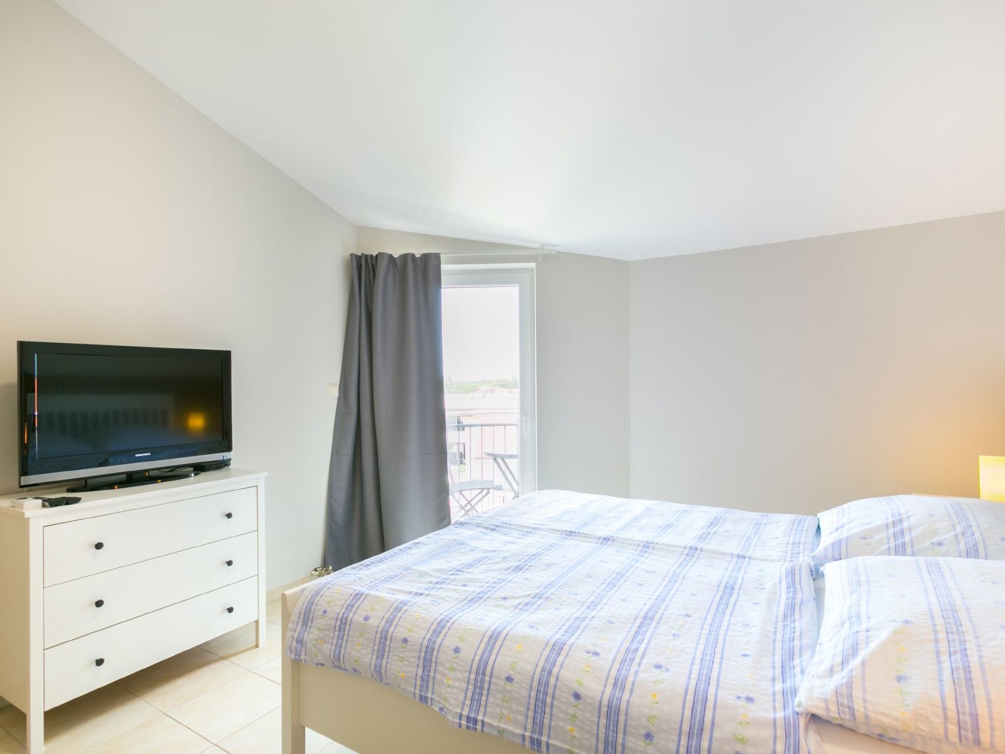 Photo of HR2700.1001.1