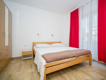 Knus appartement voor 3 bij zee met zwembad in Medulin - thumbnail 5