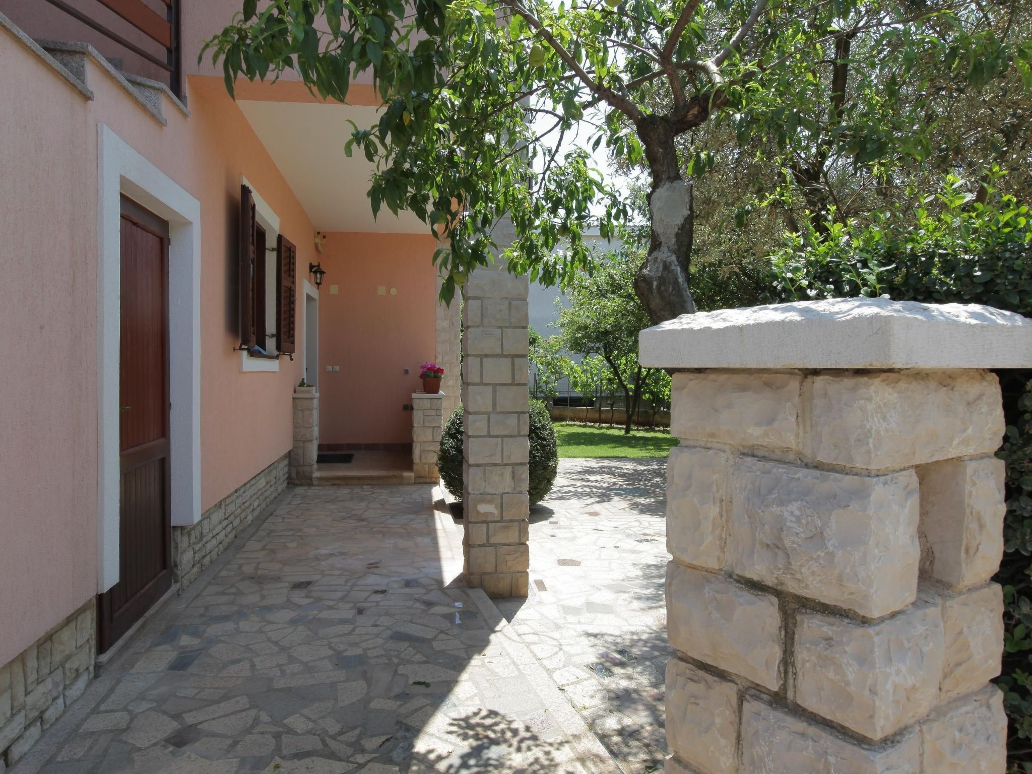 Geräumige Wohnung in Medulin mit Großer Terrasse-Binnen