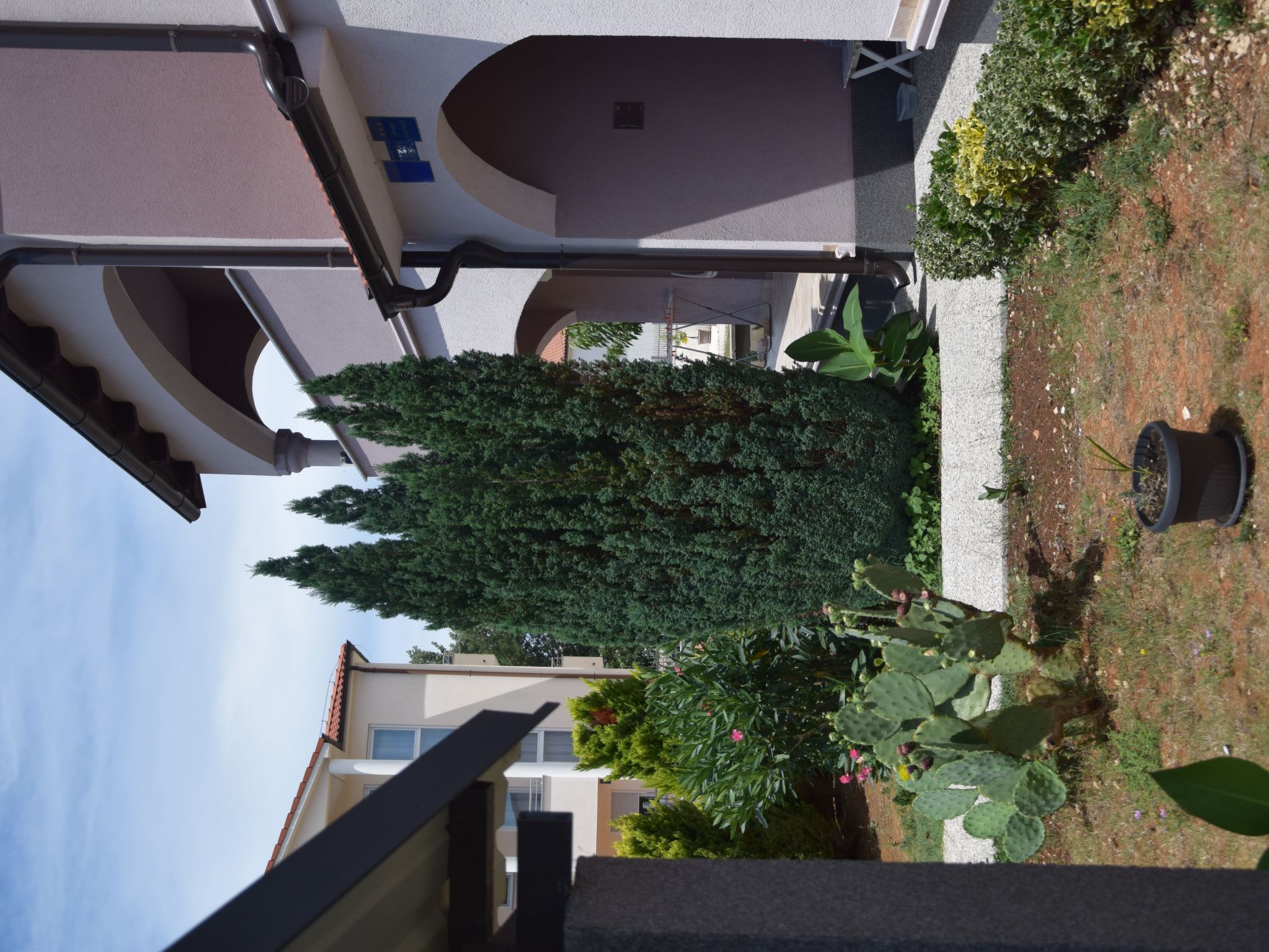 Haus Vukalovic-Inside