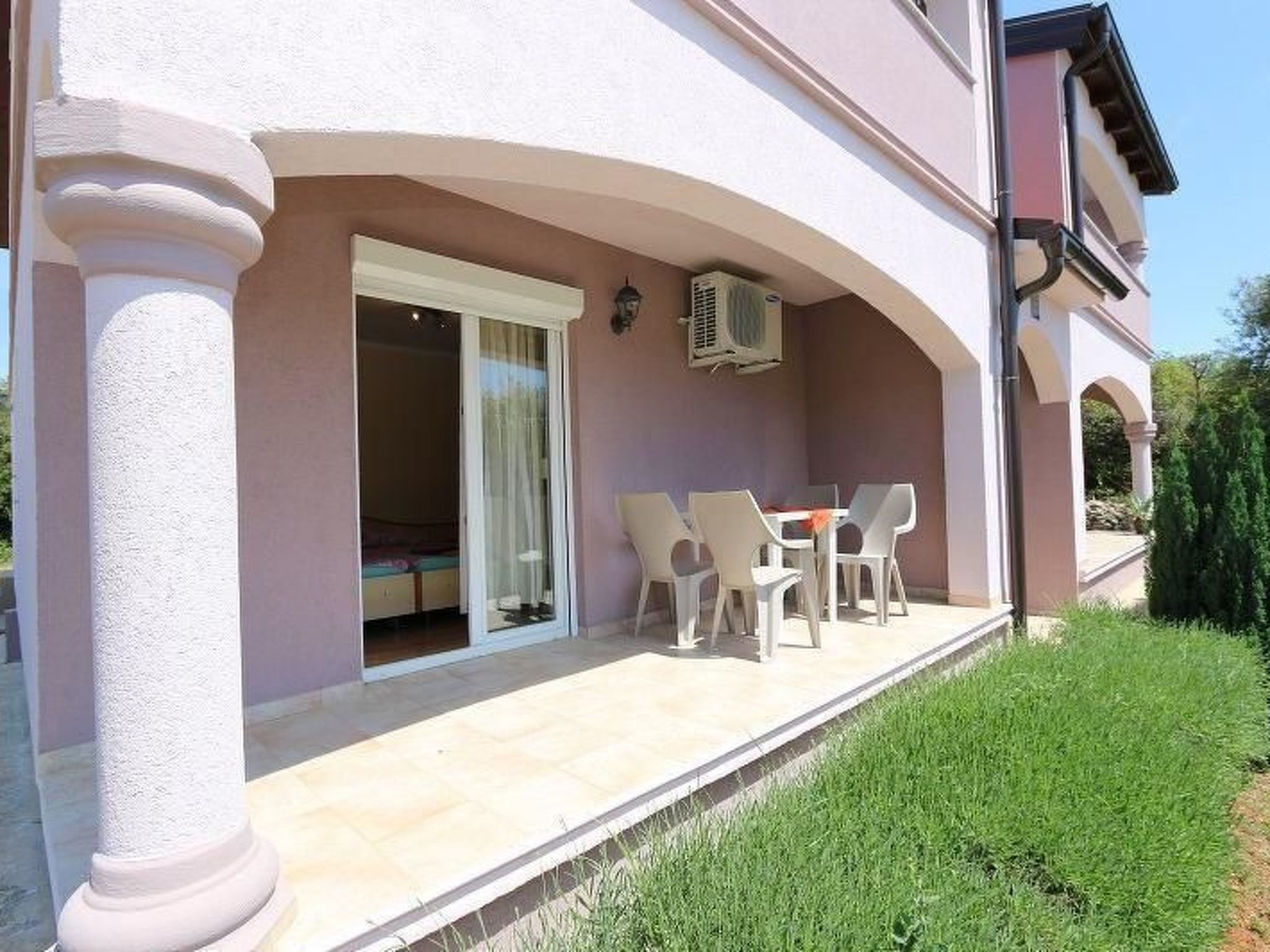 Haus Vukalovic-Inside