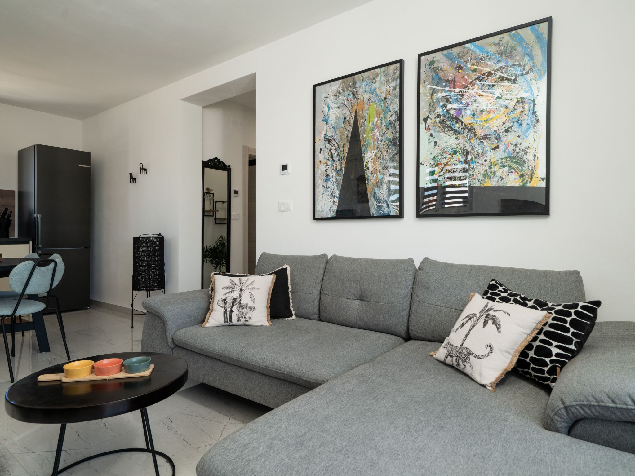 Photo of "Grau" mit Terrasse
