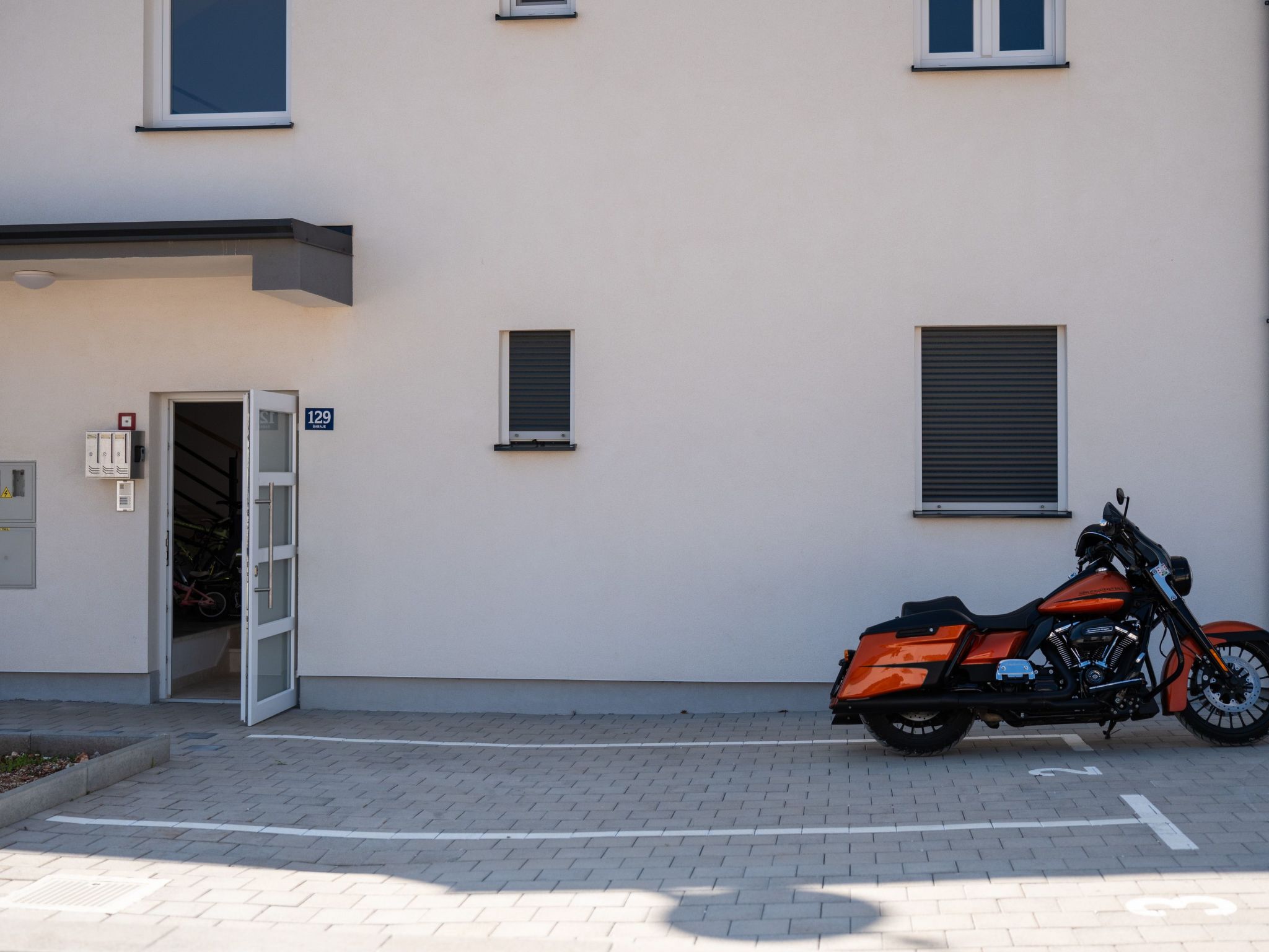 Photo of "Grau" mit Terrasse