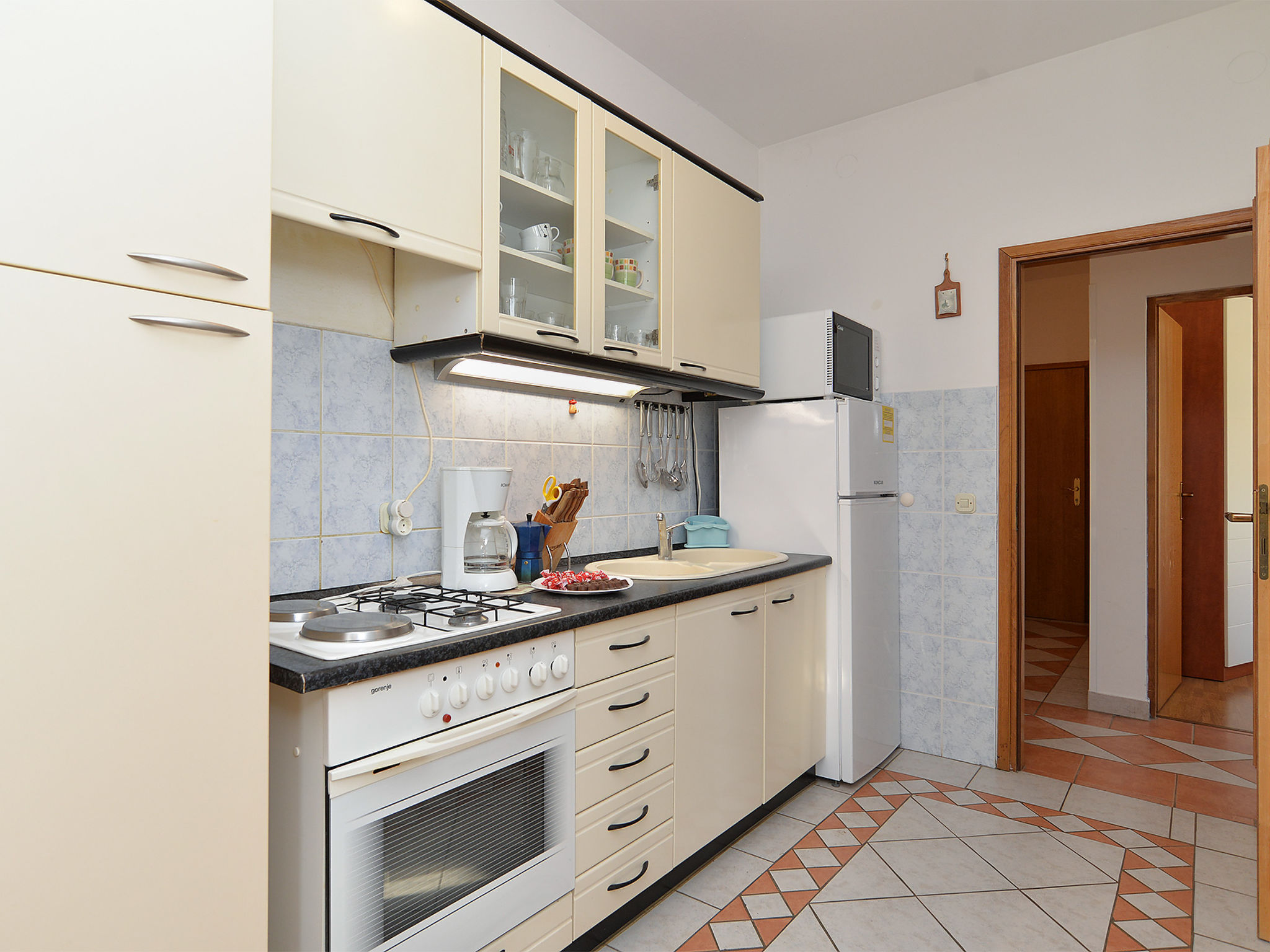 Photo of Apartment 1982