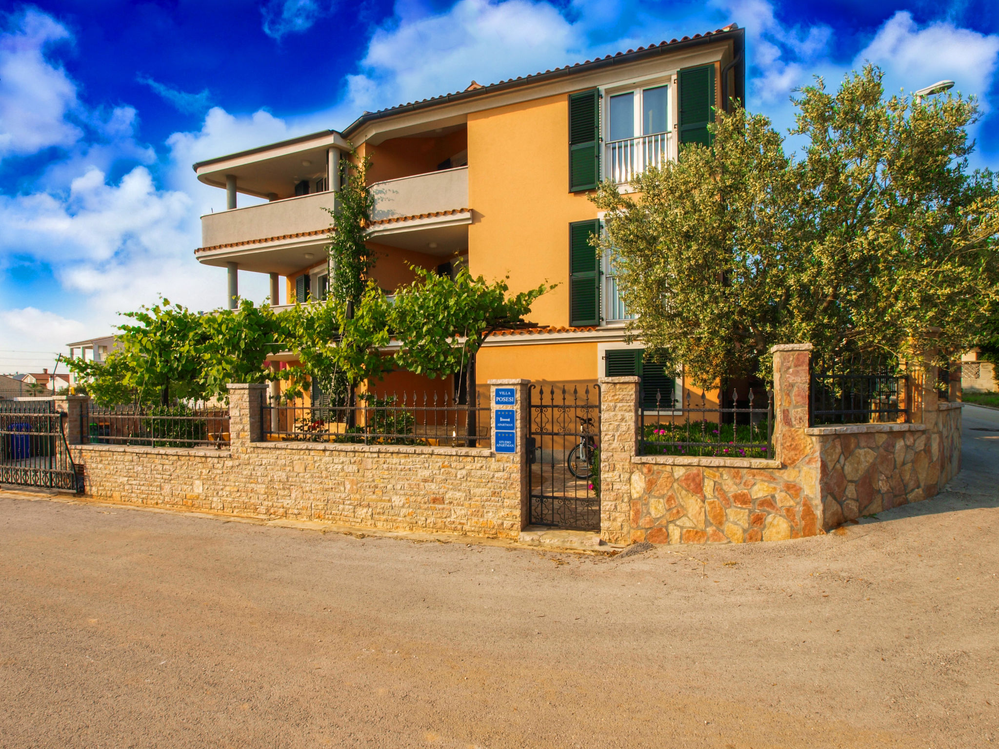 Photo of Apartment 813