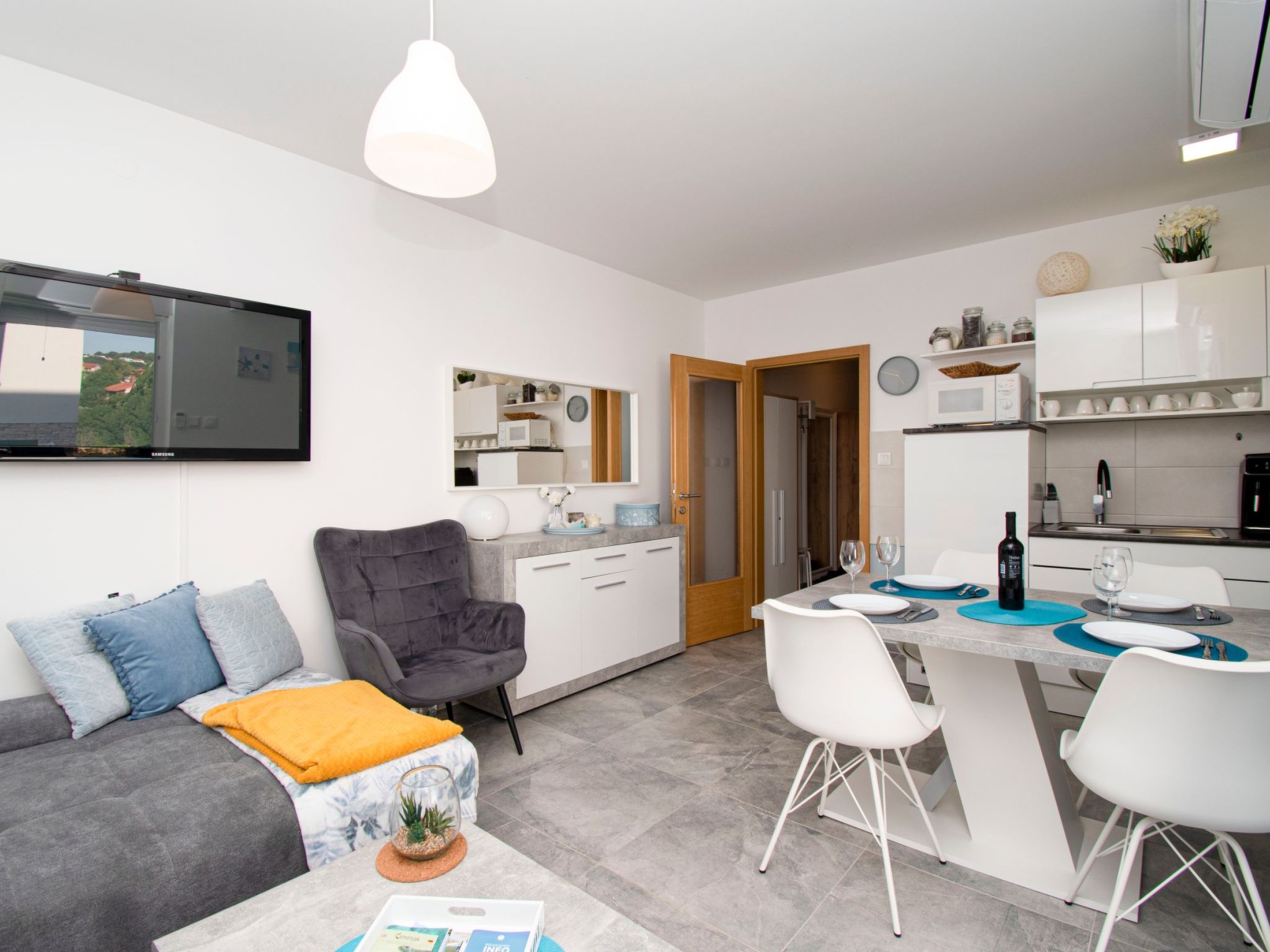 Photo of Apartment Near the Sea