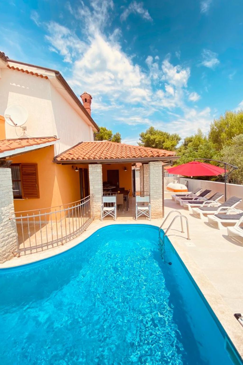 Photo of Villa Family