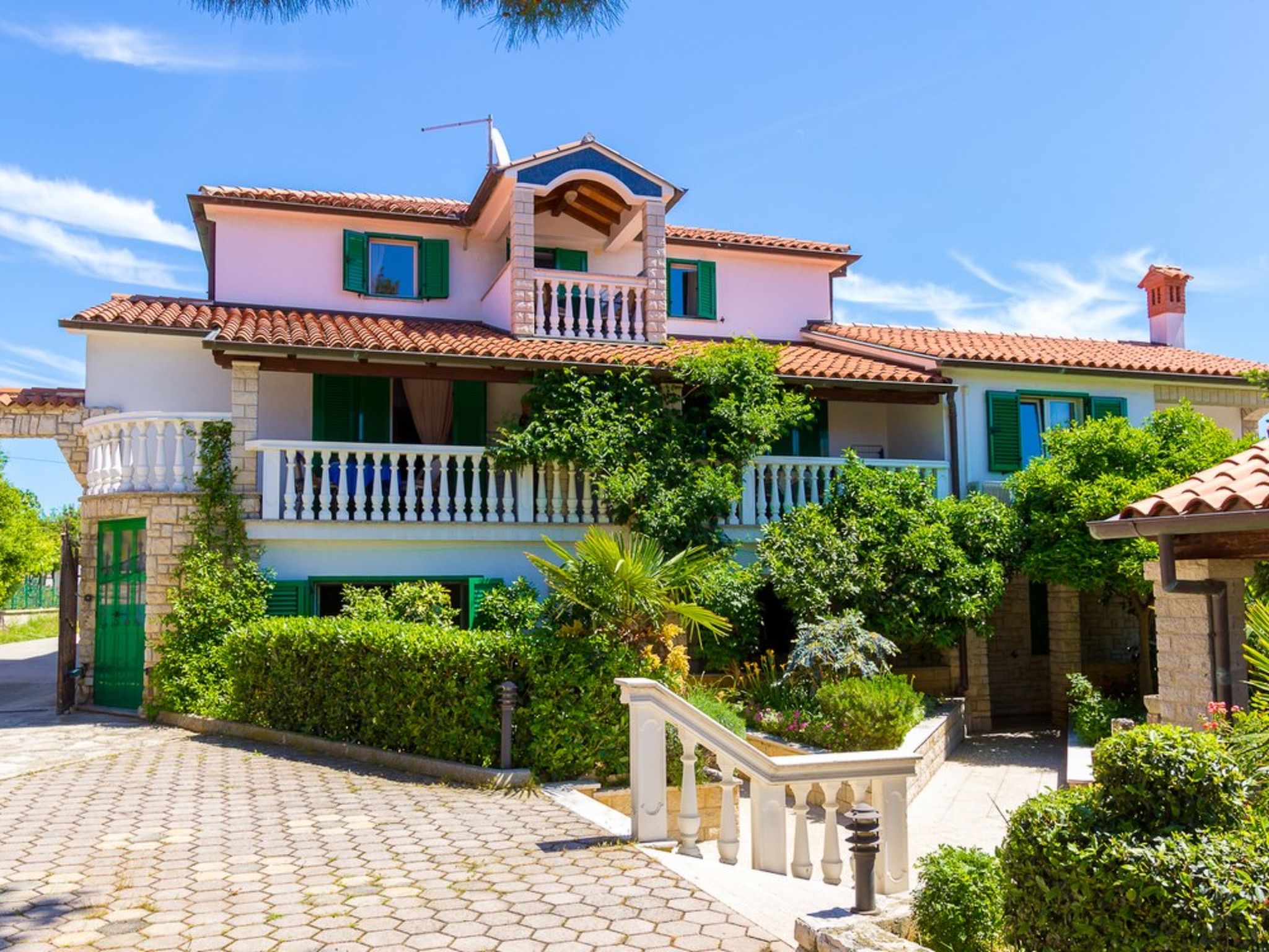 Photo of House Vjera