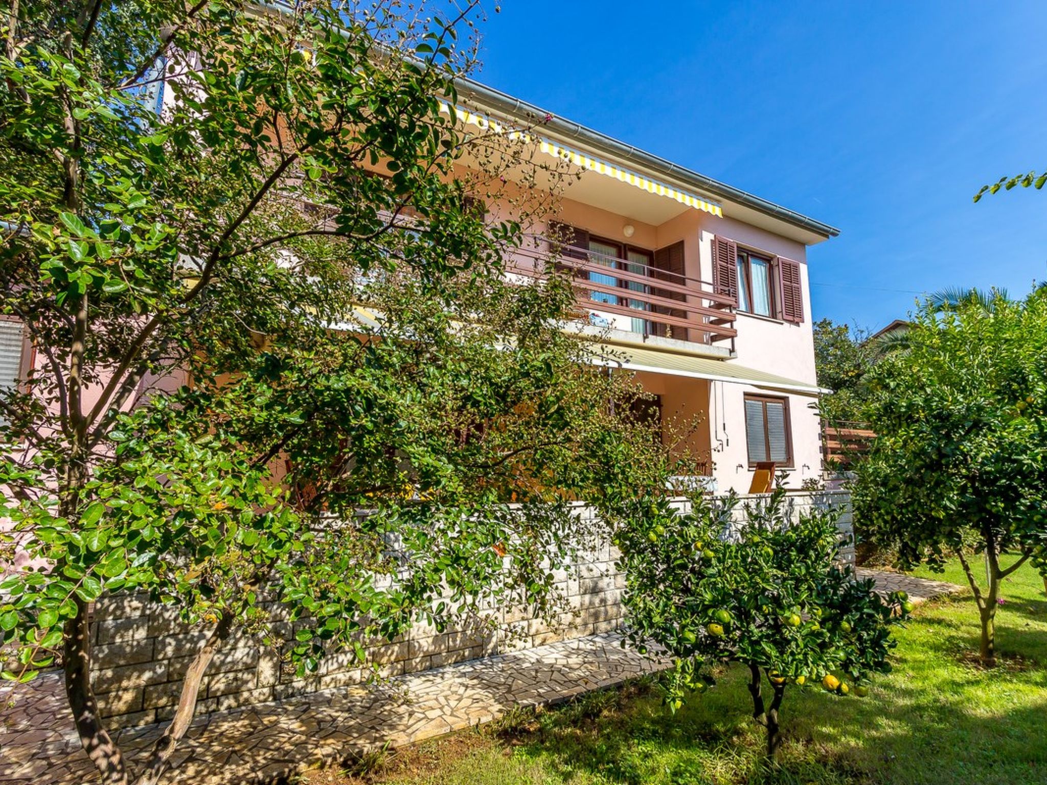 Photo of Garden house