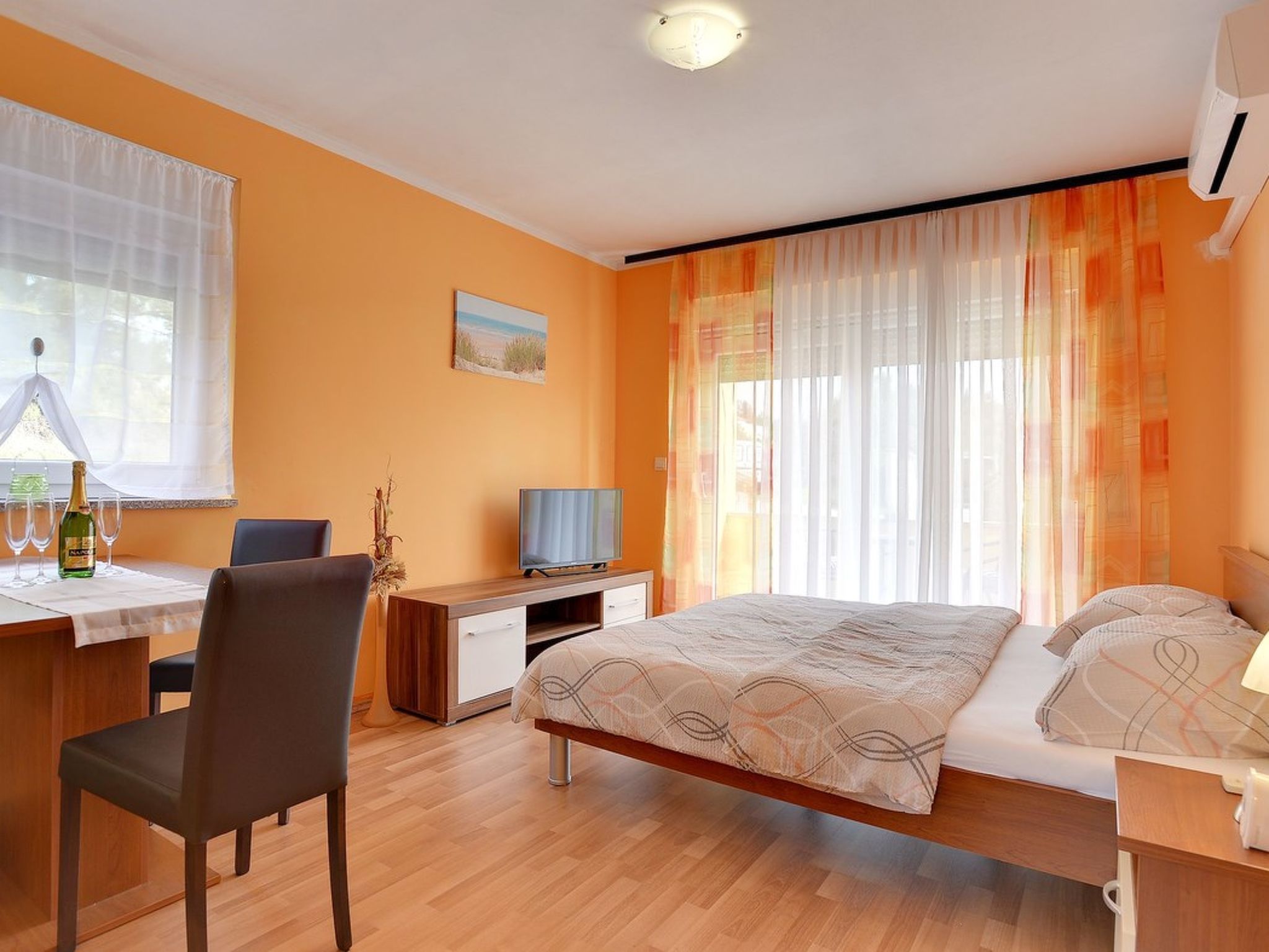 Photo of House Robert