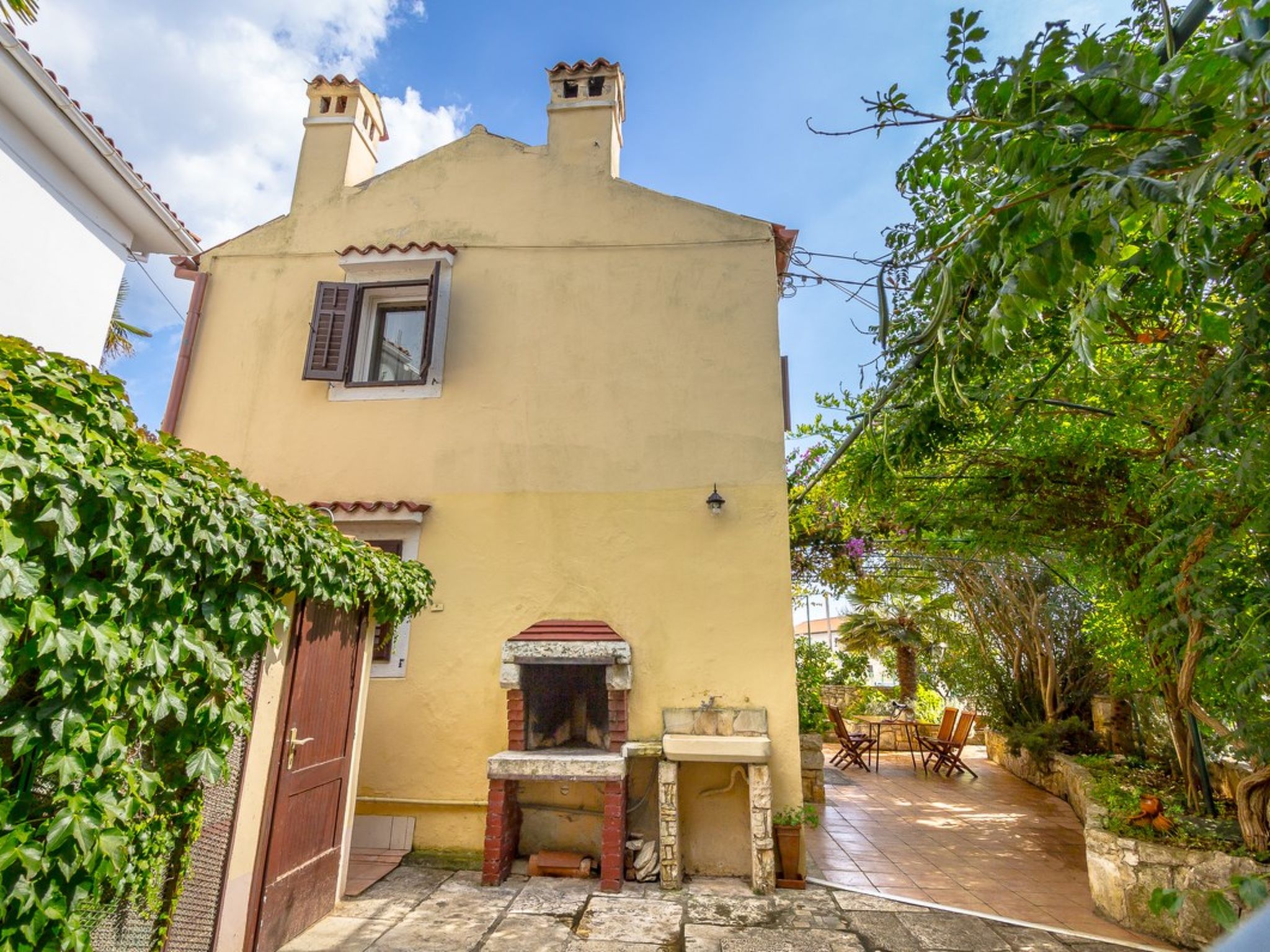 Photo of House Mladen