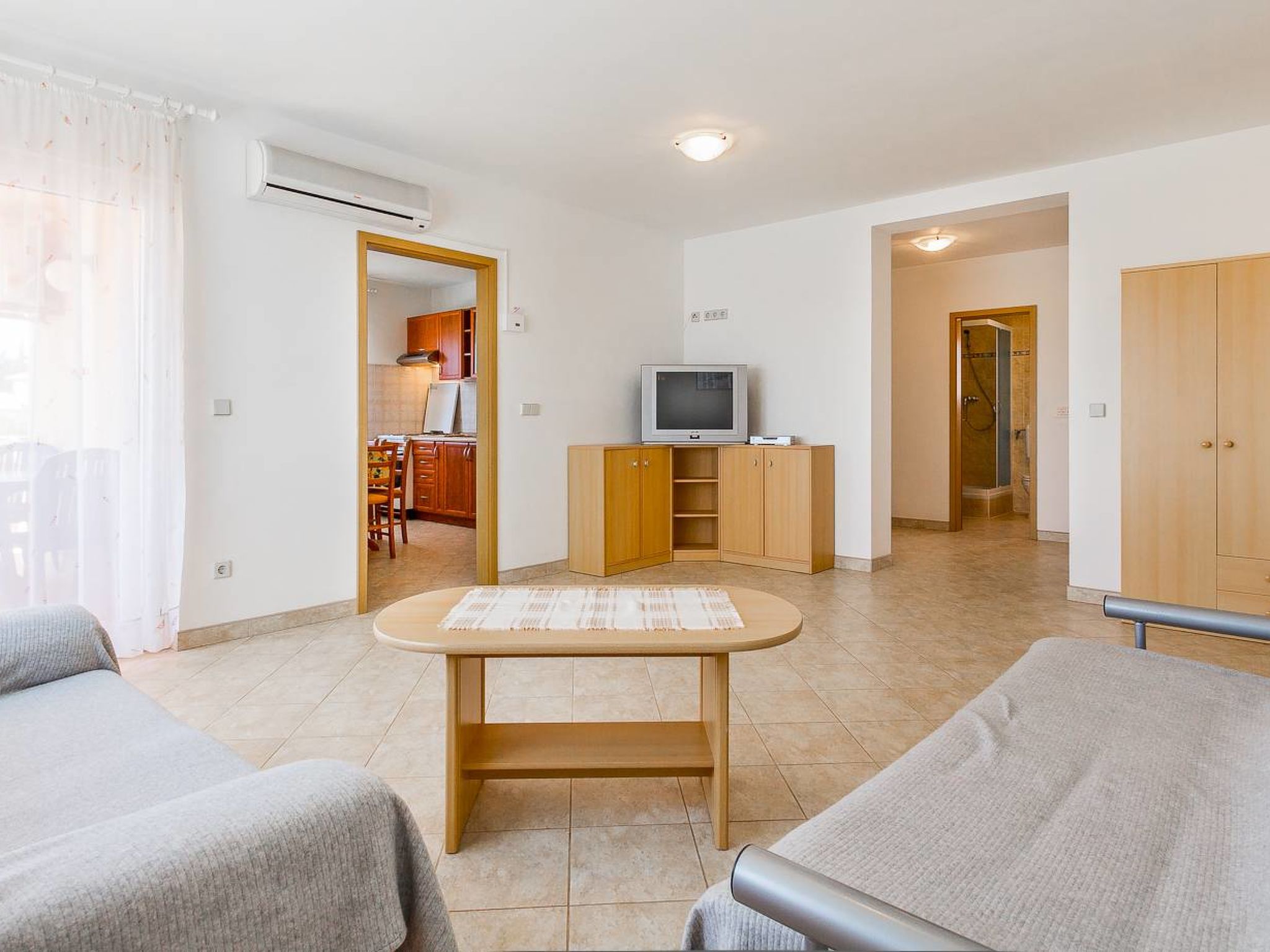 House Cukon - Inside