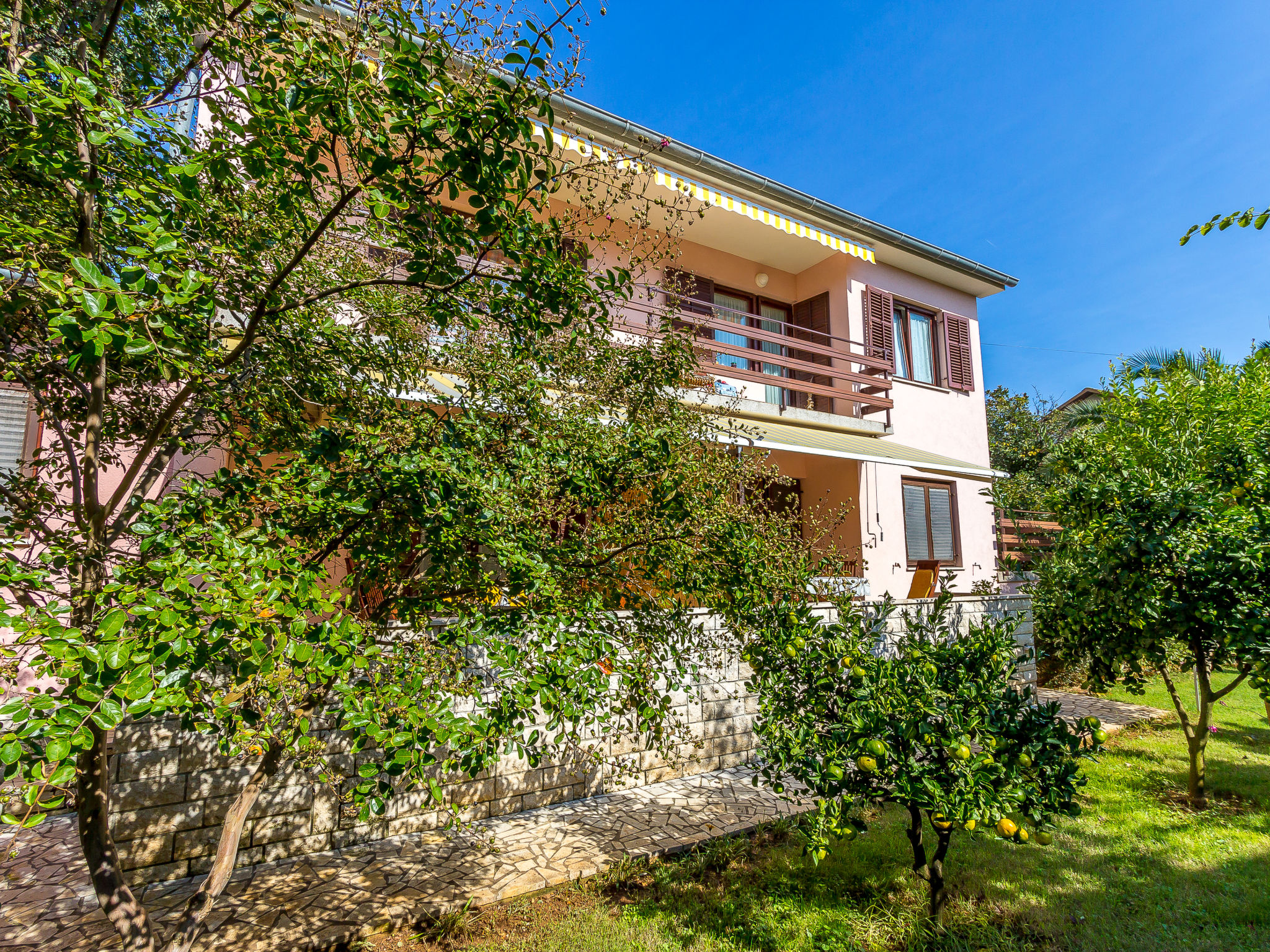Garden house - Draußen