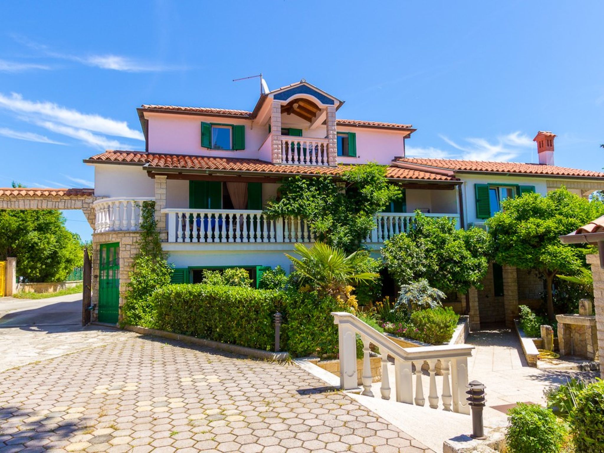 Photo of HR2700.1507.1