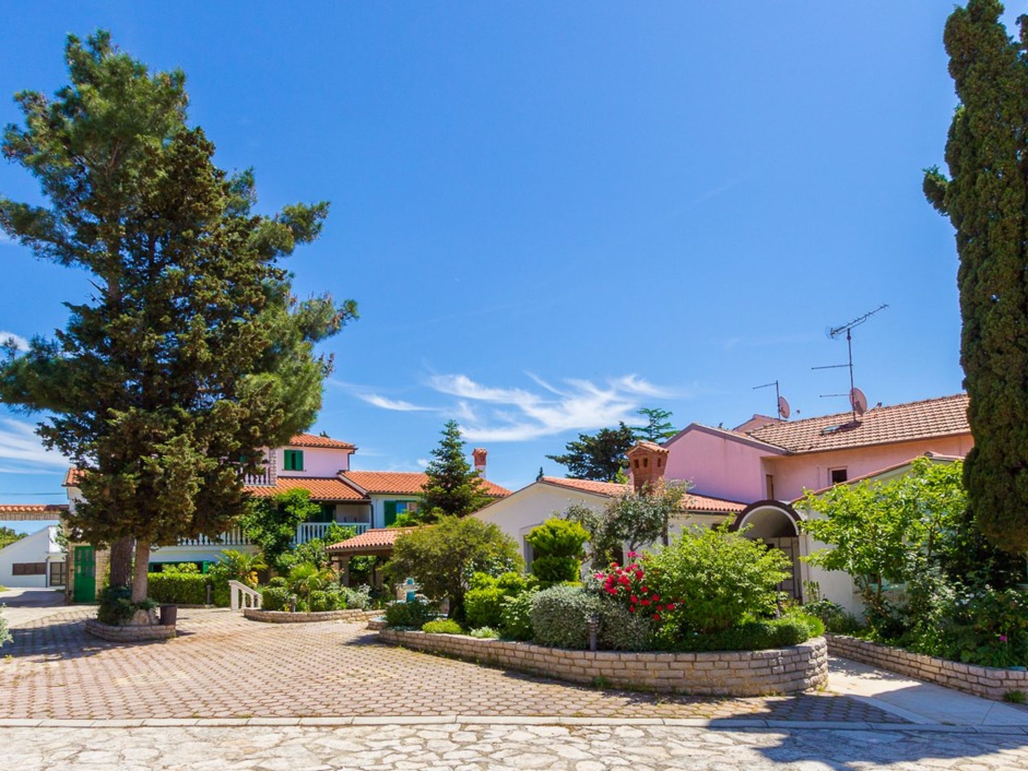 Photo of HR2700.1507.1