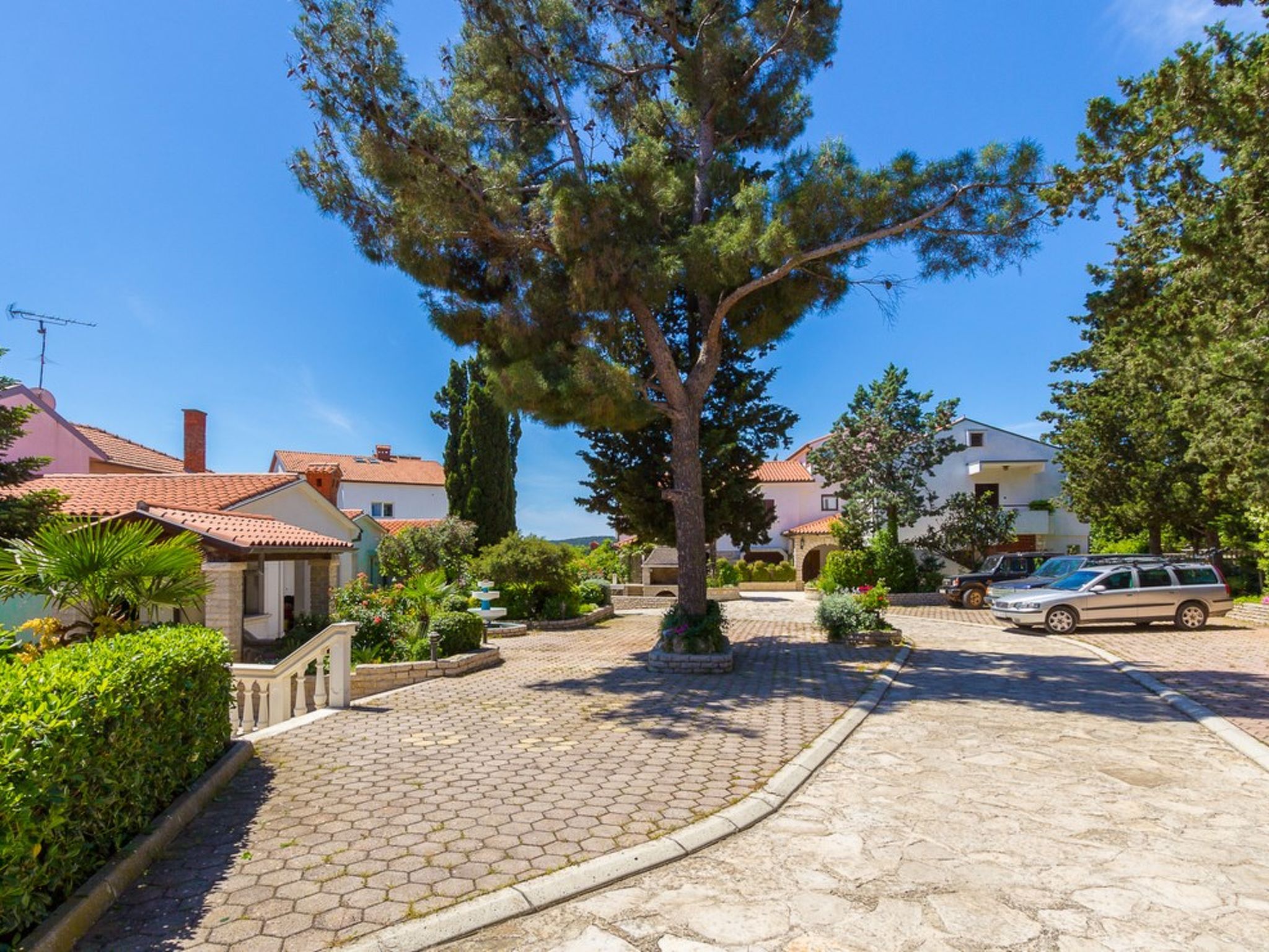 Photo of HR2700.1507.1