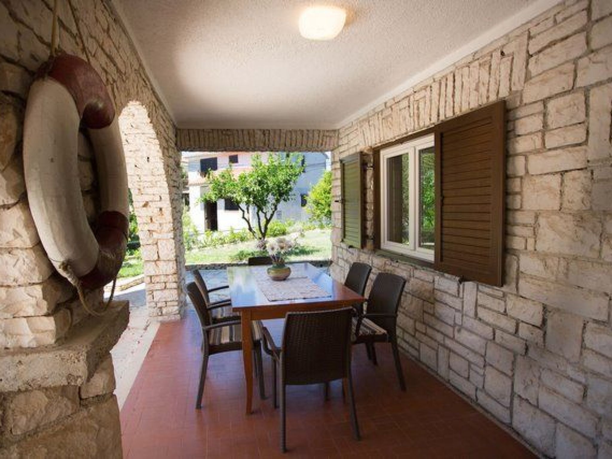 Photo of Helle und moderne, erst kürzlich renovierte (2014) Ferienwohnung mit privater T