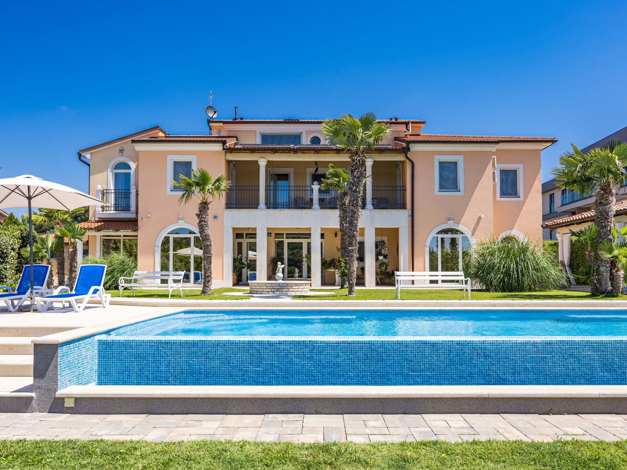Villa Vizula-Dehors